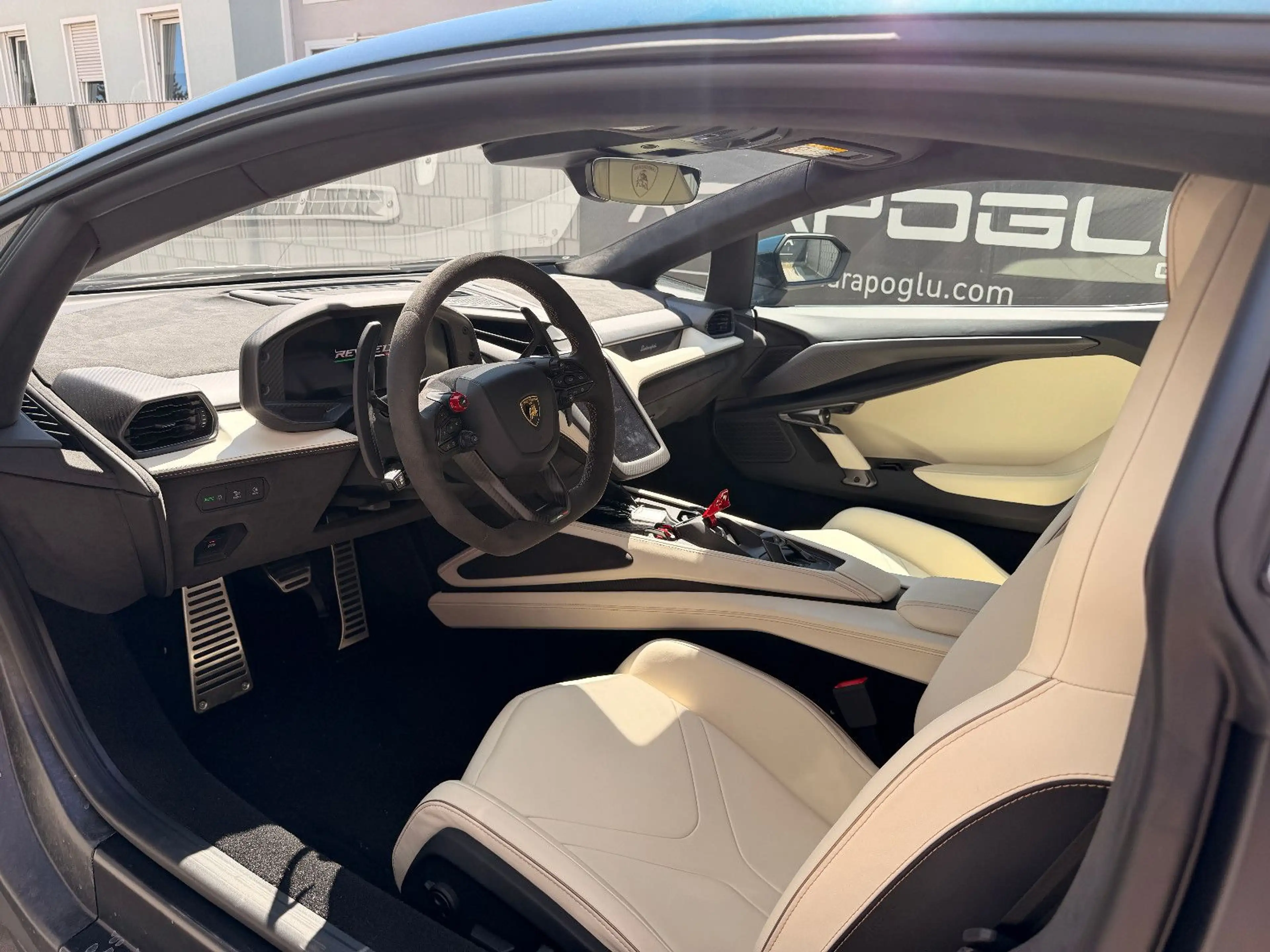 Lamborghini Revuelto *INT.CARBON*SONUS*2DISP.*FULL-ASSIST* — photo 13