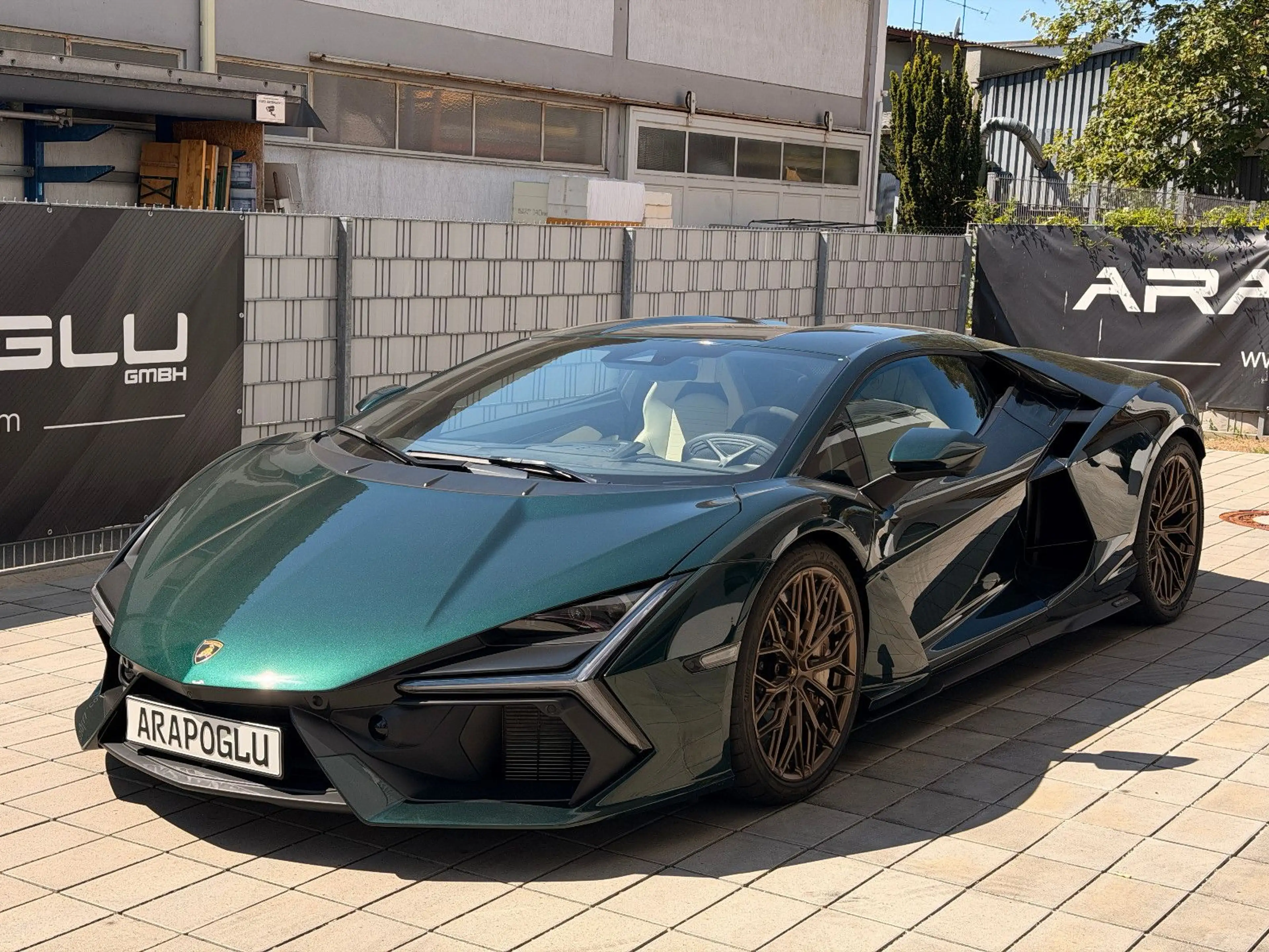 Lamborghini Revuelto *INT.CARBON*SONUS*2DISP.*FULL-ASSIST* — photo 3