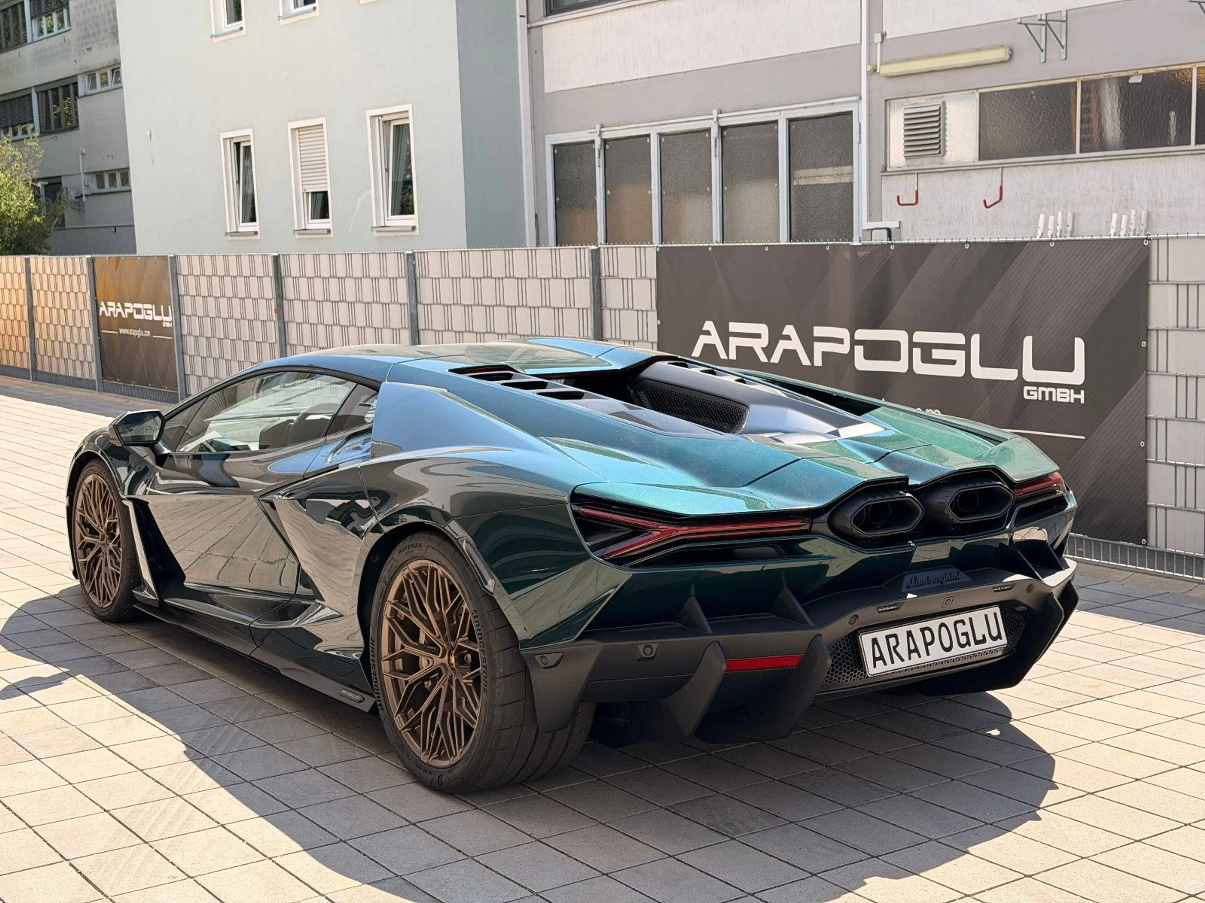 Lamborghini Revuelto *INT.CARBON*SONUS*2DISP.*FULL-ASSIST* — photo 5
