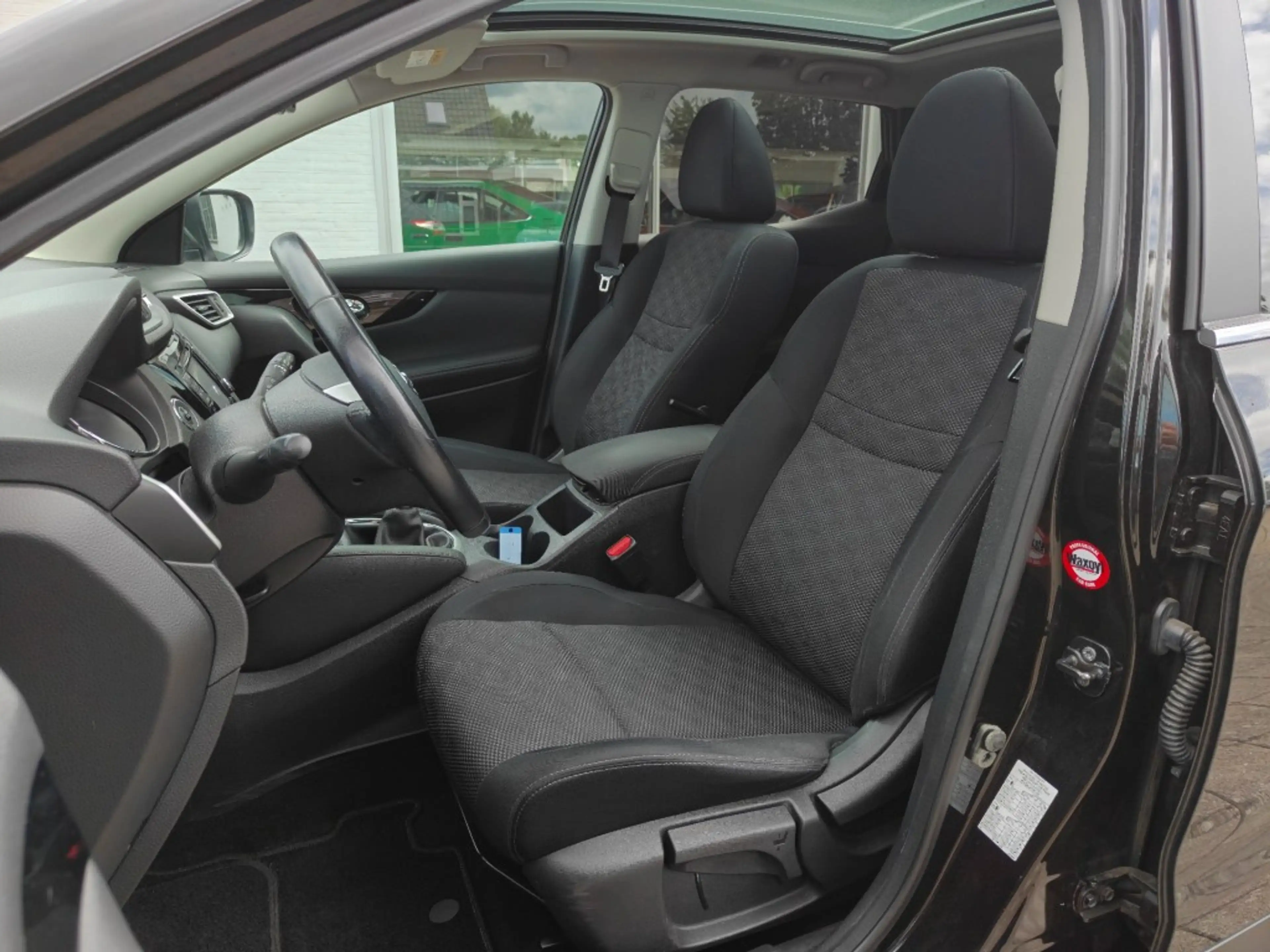 Nissan Qashqai 1.6 N-Vision — photo 3