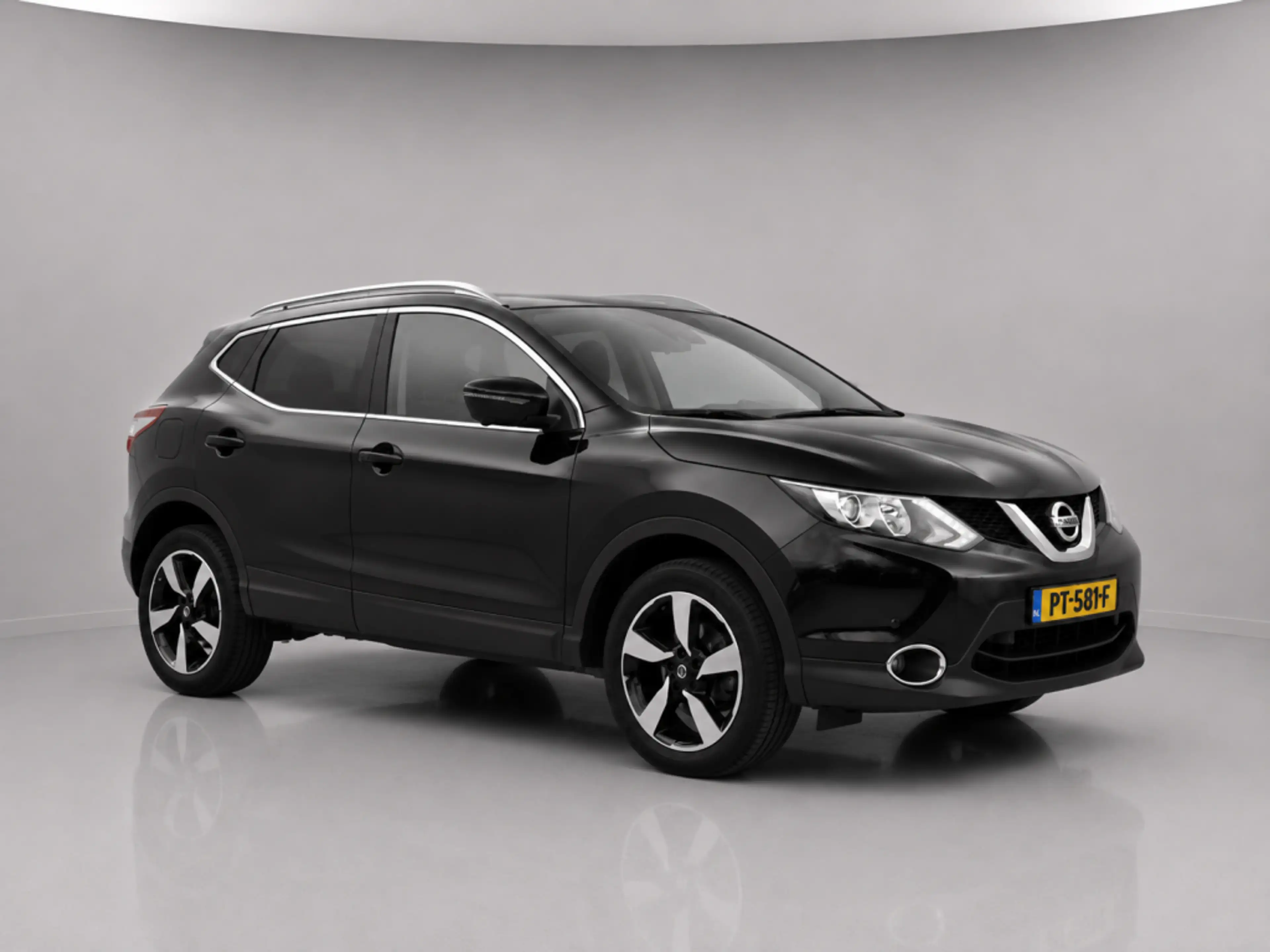 Nissan Qashqai 1.6 N-Vision — photo 7