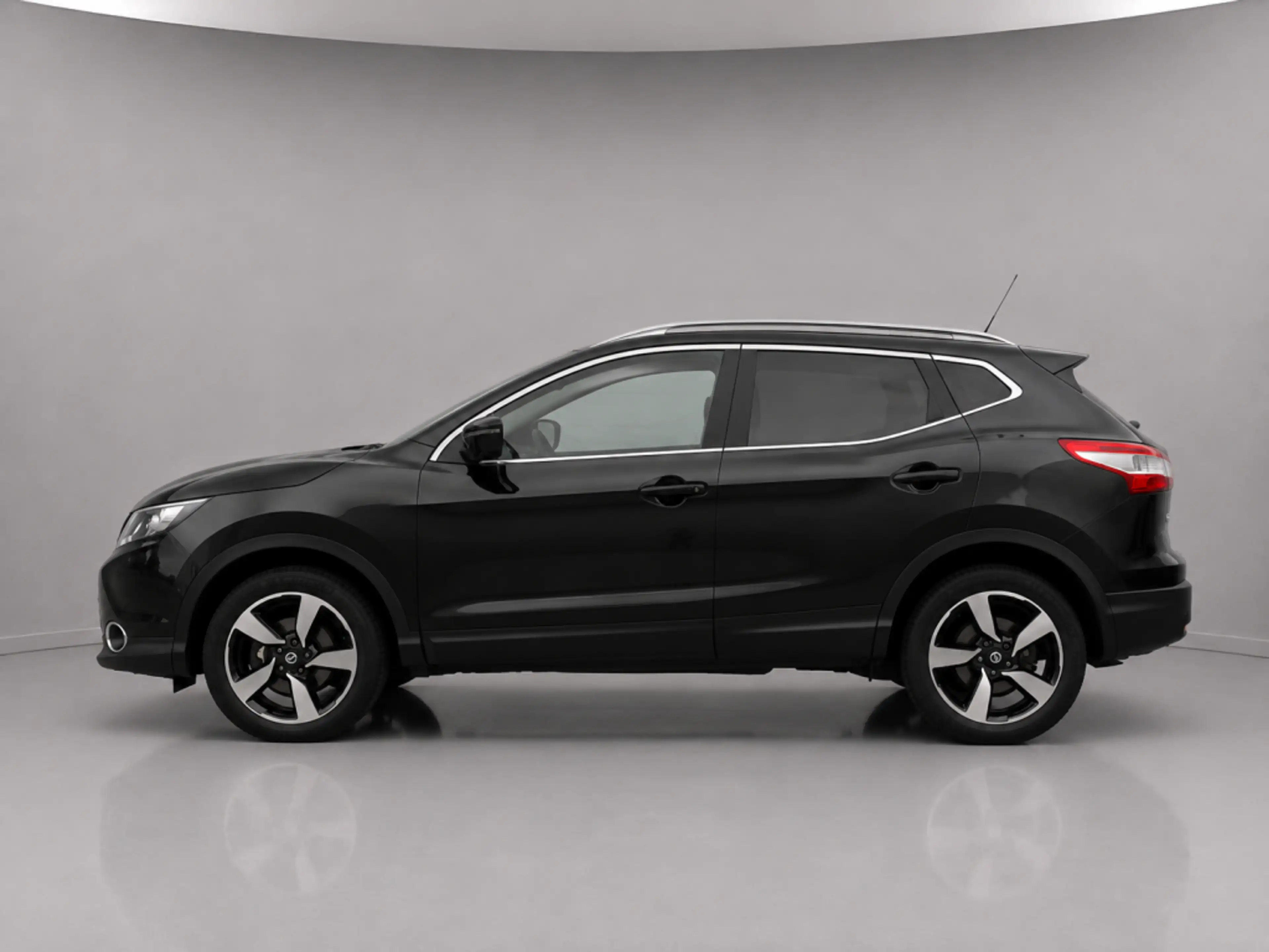 Nissan Qashqai 1.6 N-Vision — photo 11