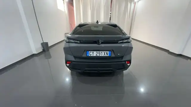 Peugeot 408 view 11