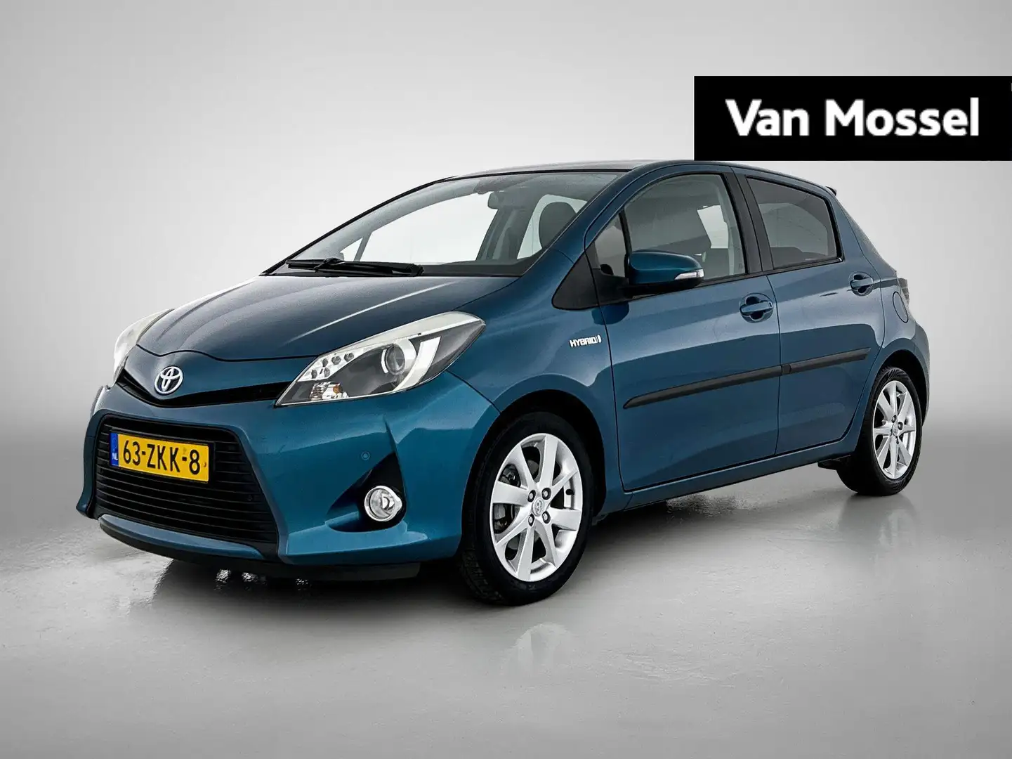 Toyota Yaris 1.5 Full Hybrid Dynamic Groen - 1