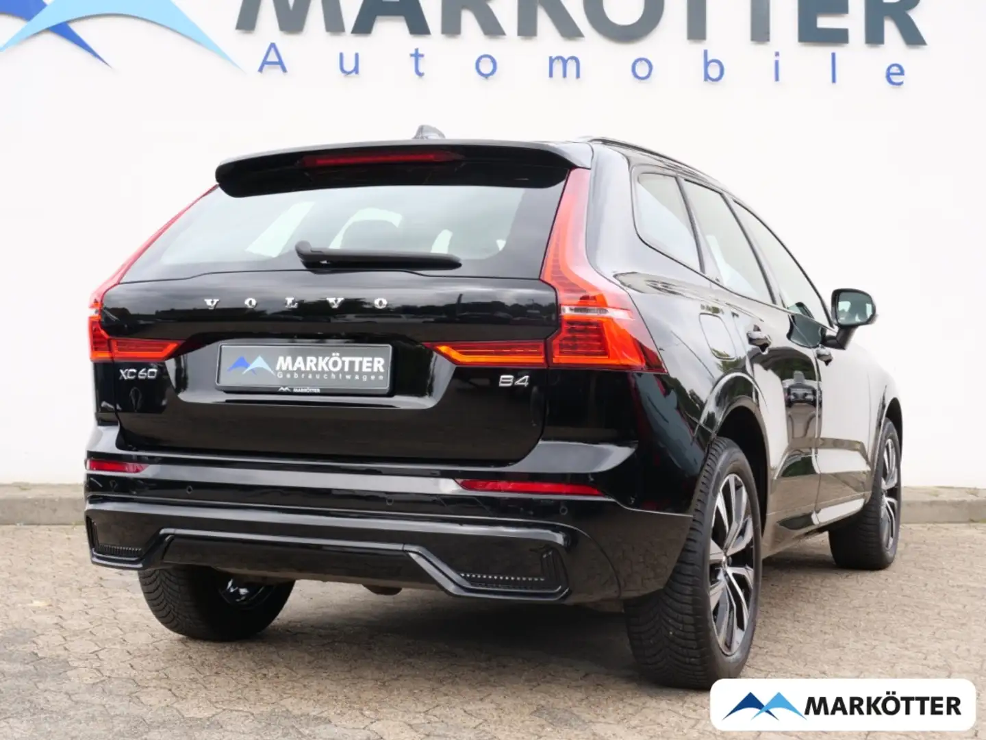 Volvo XC60 B4 2WD Plus Dark /Fahrassistenz-Paket/ Nero - 2