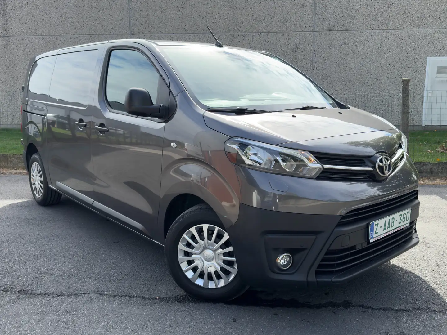 Toyota Proace Proace L2 * 7 Jaar Garantie * Netto 17.000€ Cam Grau - 1