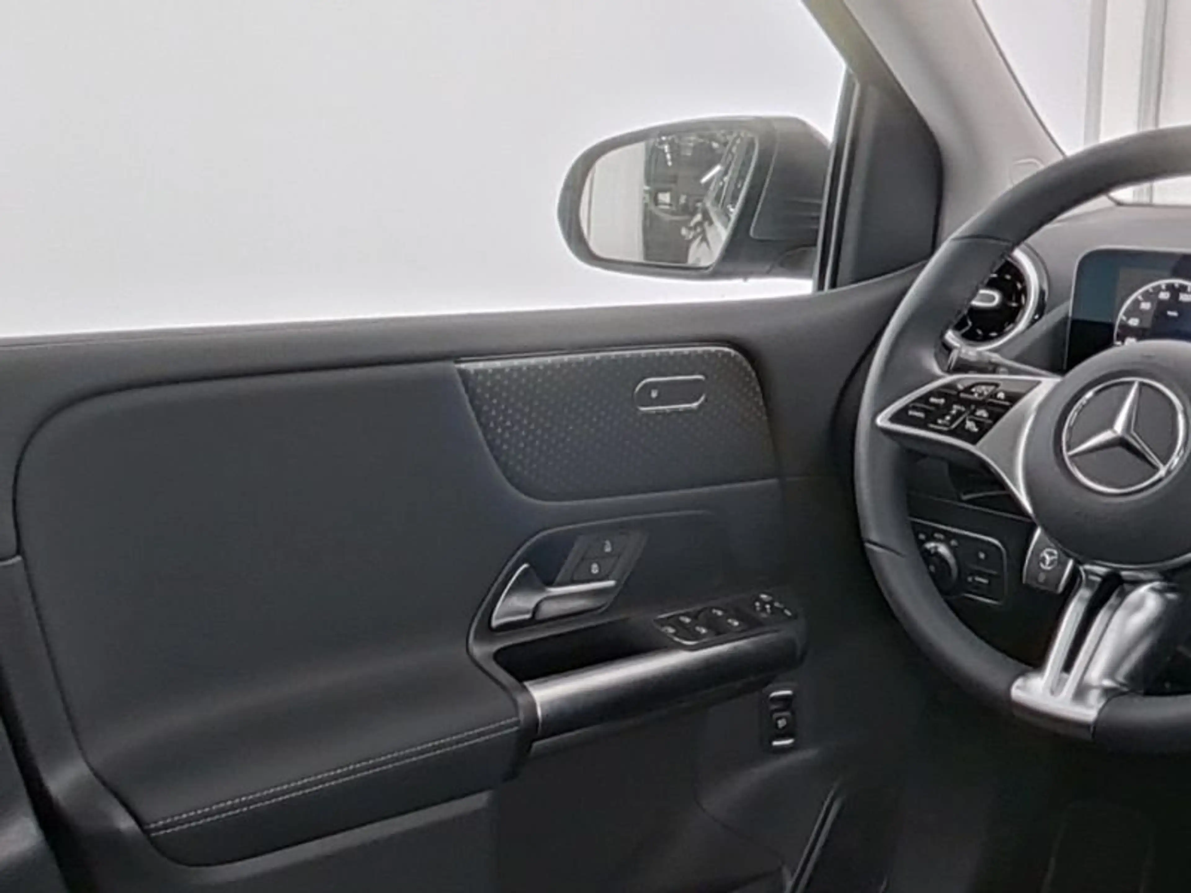 Mercedes-Benz B 200 Progressive Kamera/eleHeck/LED/MBUX/Winter — photo 9