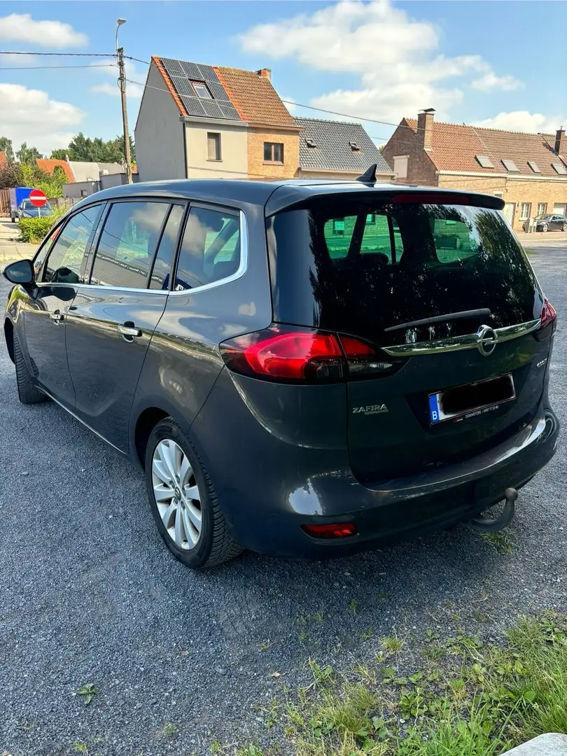 Opel Zafira Tourer - 2
