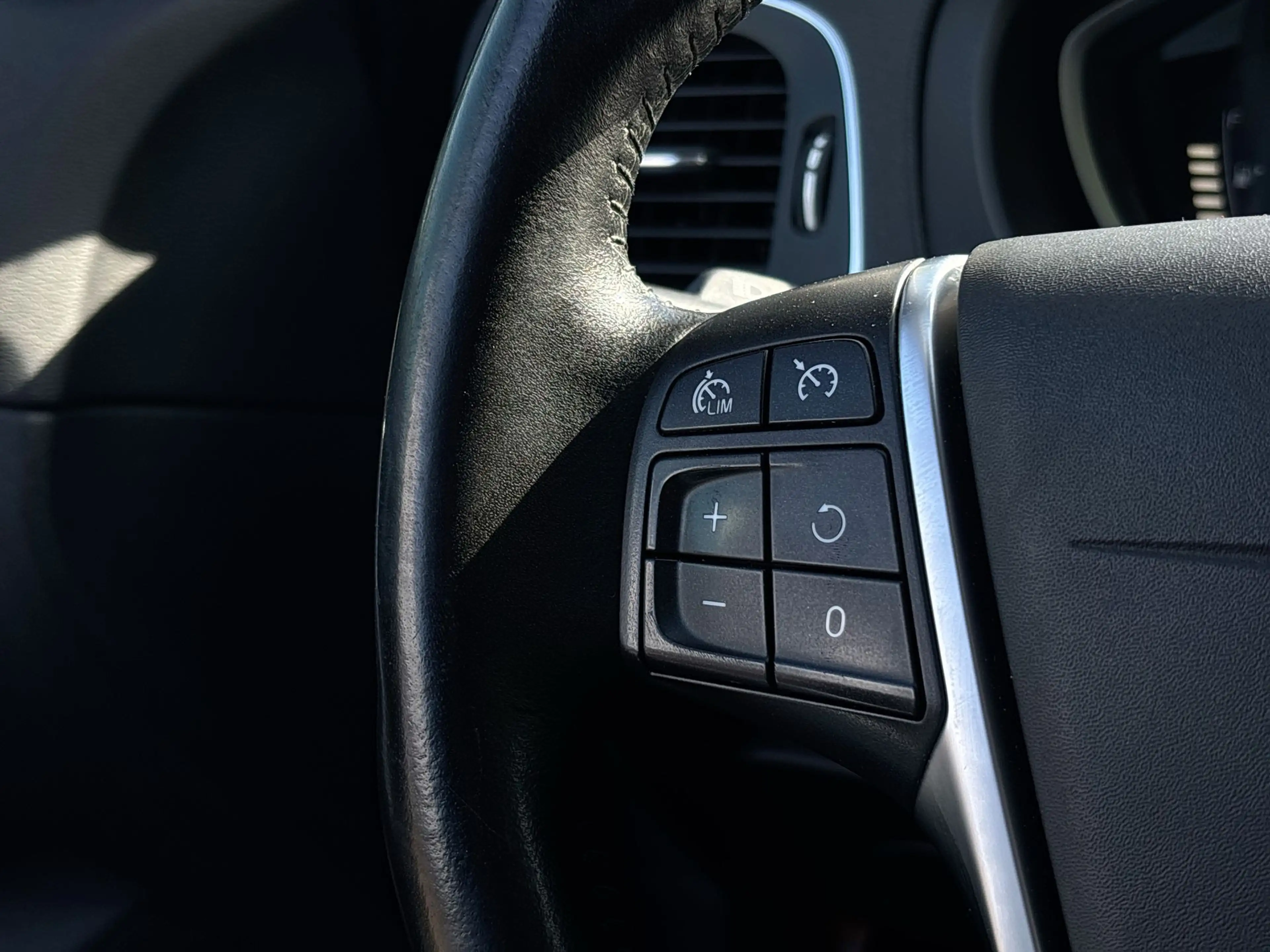 Volvo V40 Cross Country 1.5 T3 Polar+ Luxury |STOELVERW.|TREKHAAK|CLIMA|NA — photo 12