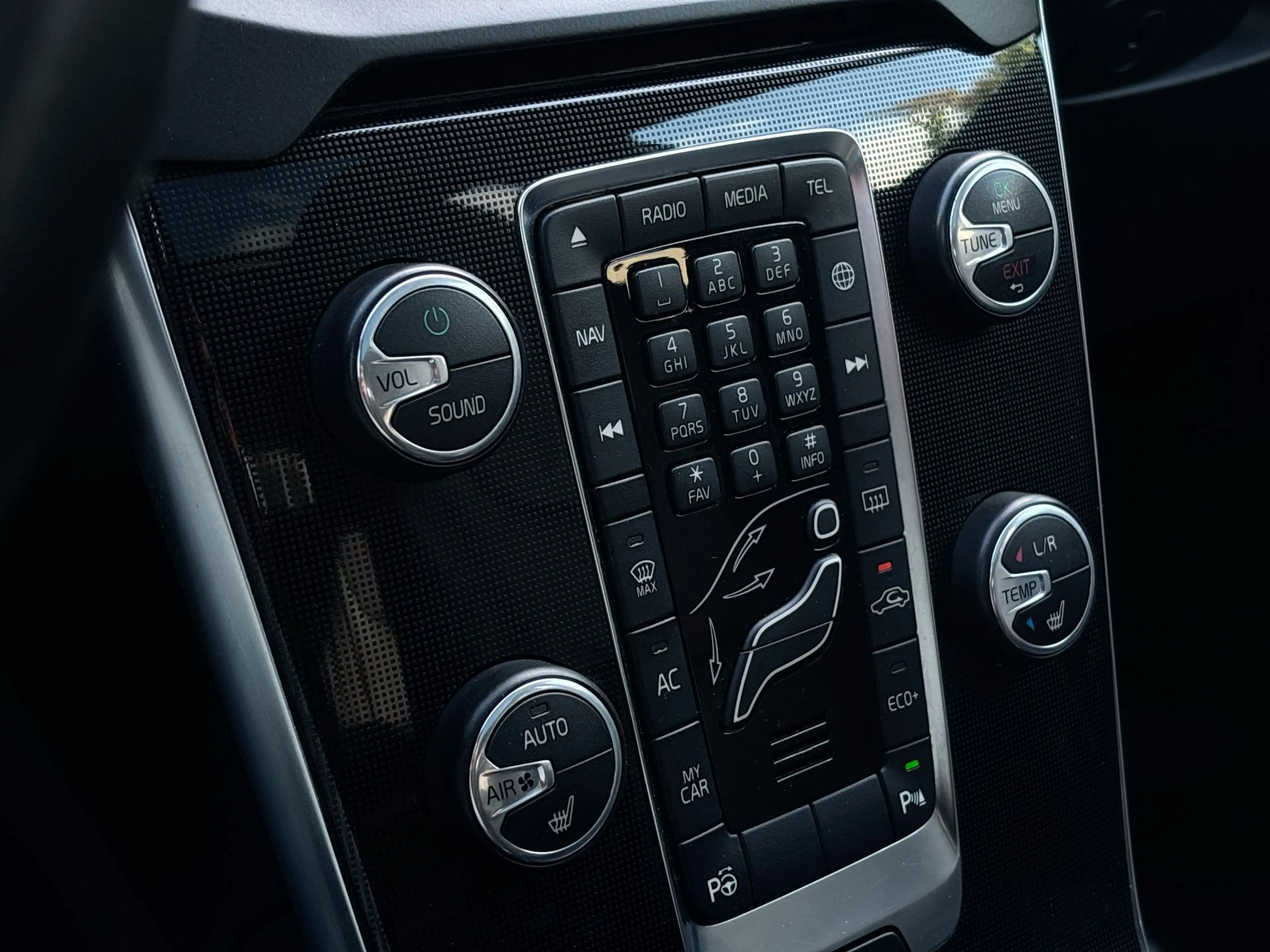 Volvo V40 Cross Country 1.5 T3 Polar+ Luxury |STOELVERW.|TREKHAAK|CLIMA|NA — photo 7