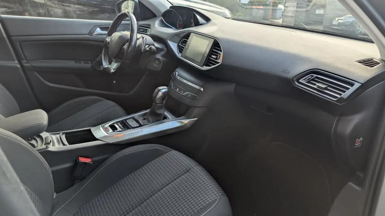 Peugeot 308 308 SW — photo 12