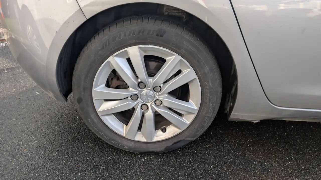 Peugeot 308 308 SW — photo 17