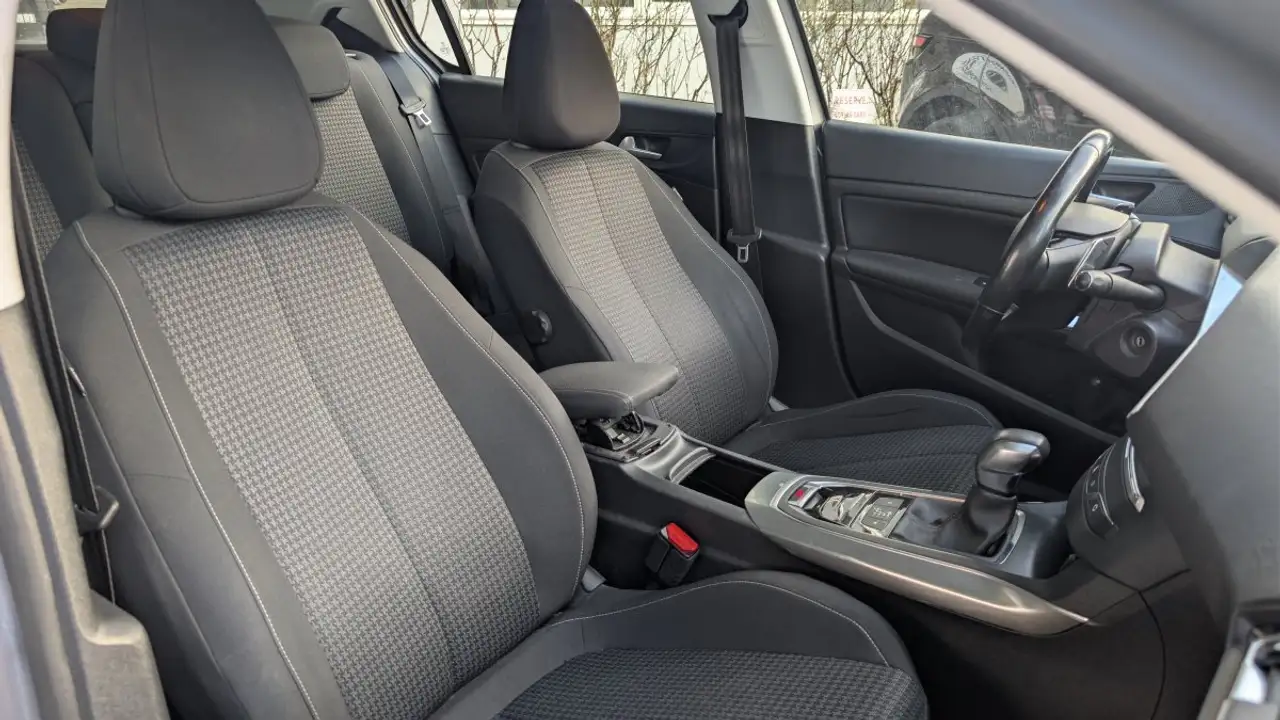 Peugeot 308 308 SW — photo 11