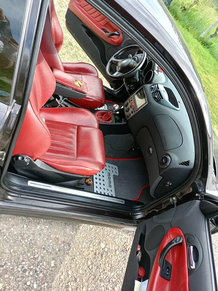 Alfa Romeo 147 I 2000 3p 1.9 jtd Distinctive 115cv, foto 4