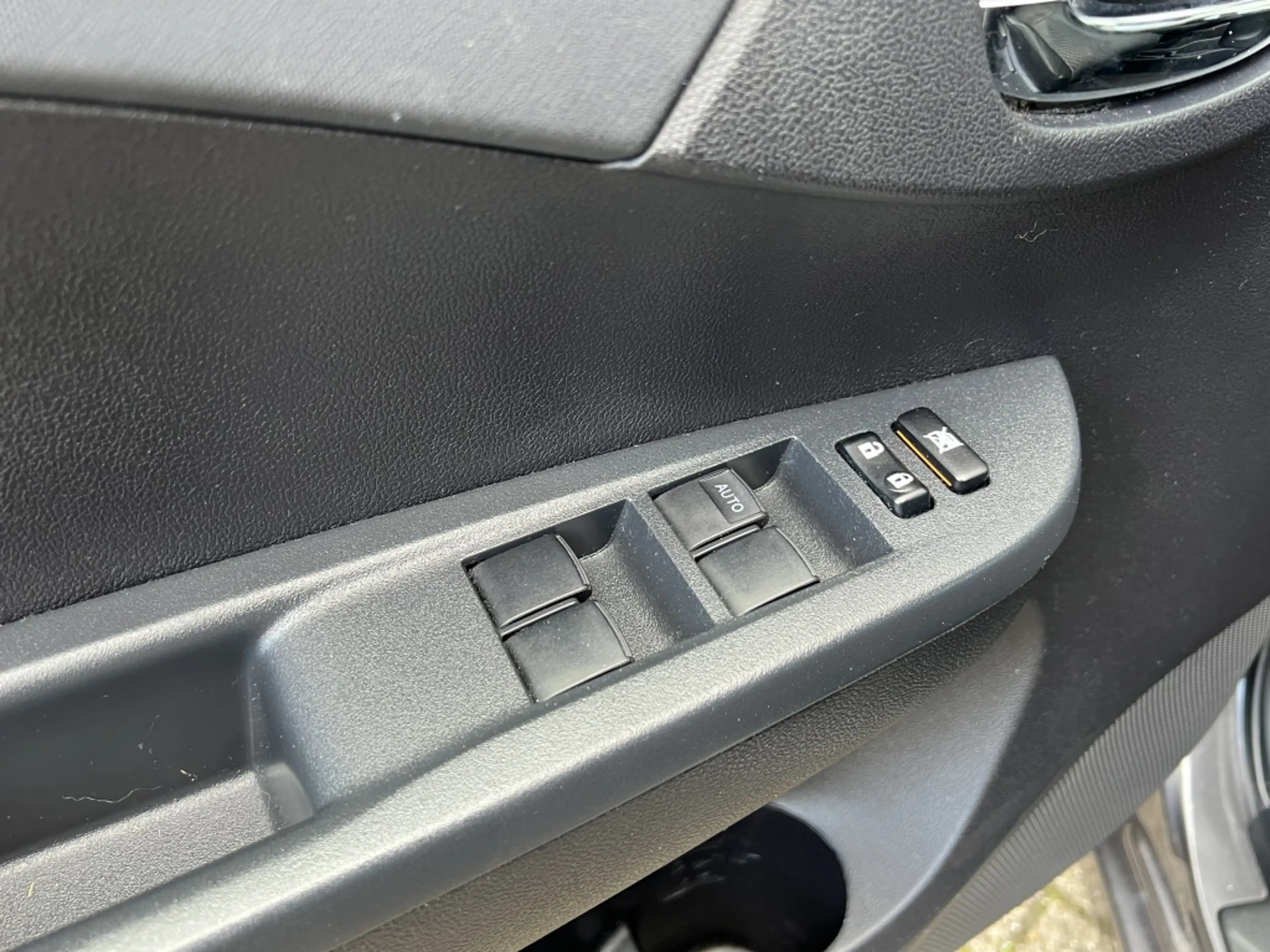 Toyota Verso-S 1.3 VVT-i Dynamic Automaat | NL auto | Navi | Keyl — photo 13
