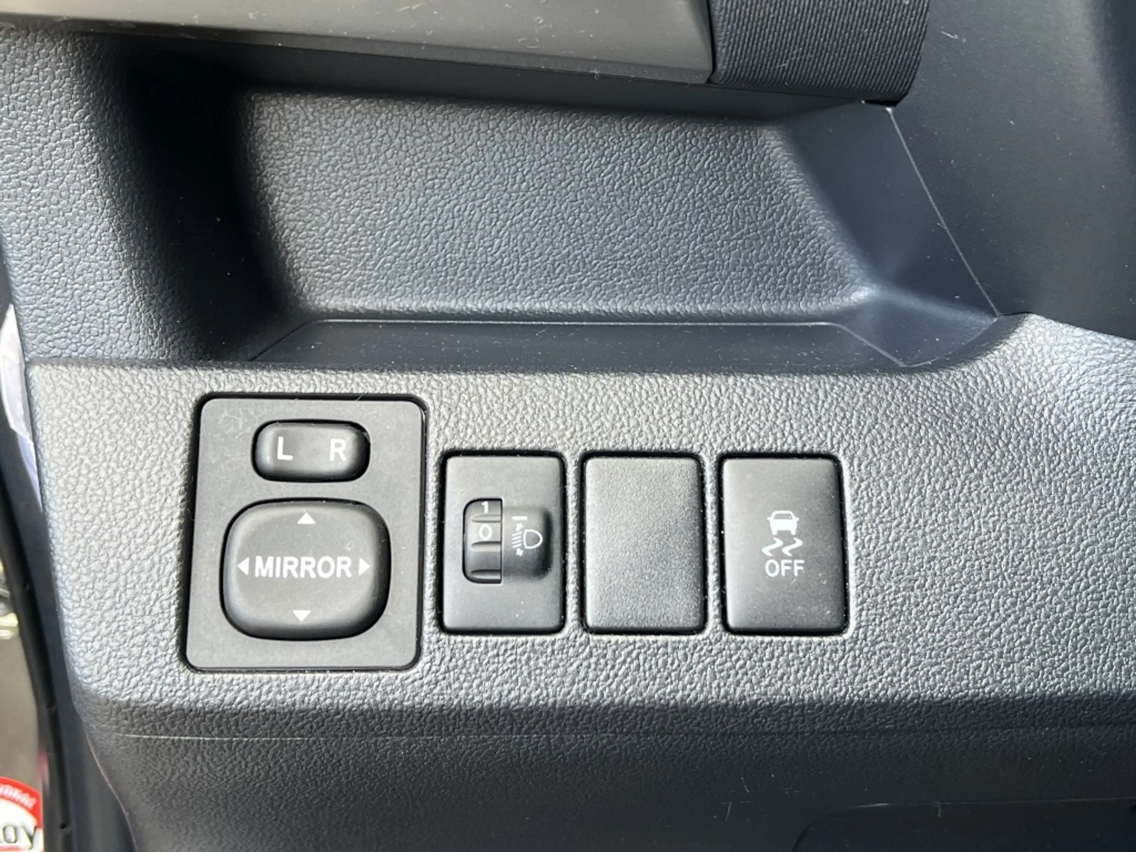 Toyota Verso-S 1.3 VVT-i Dynamic Automaat | NL auto | Navi | Keyl — photo 14