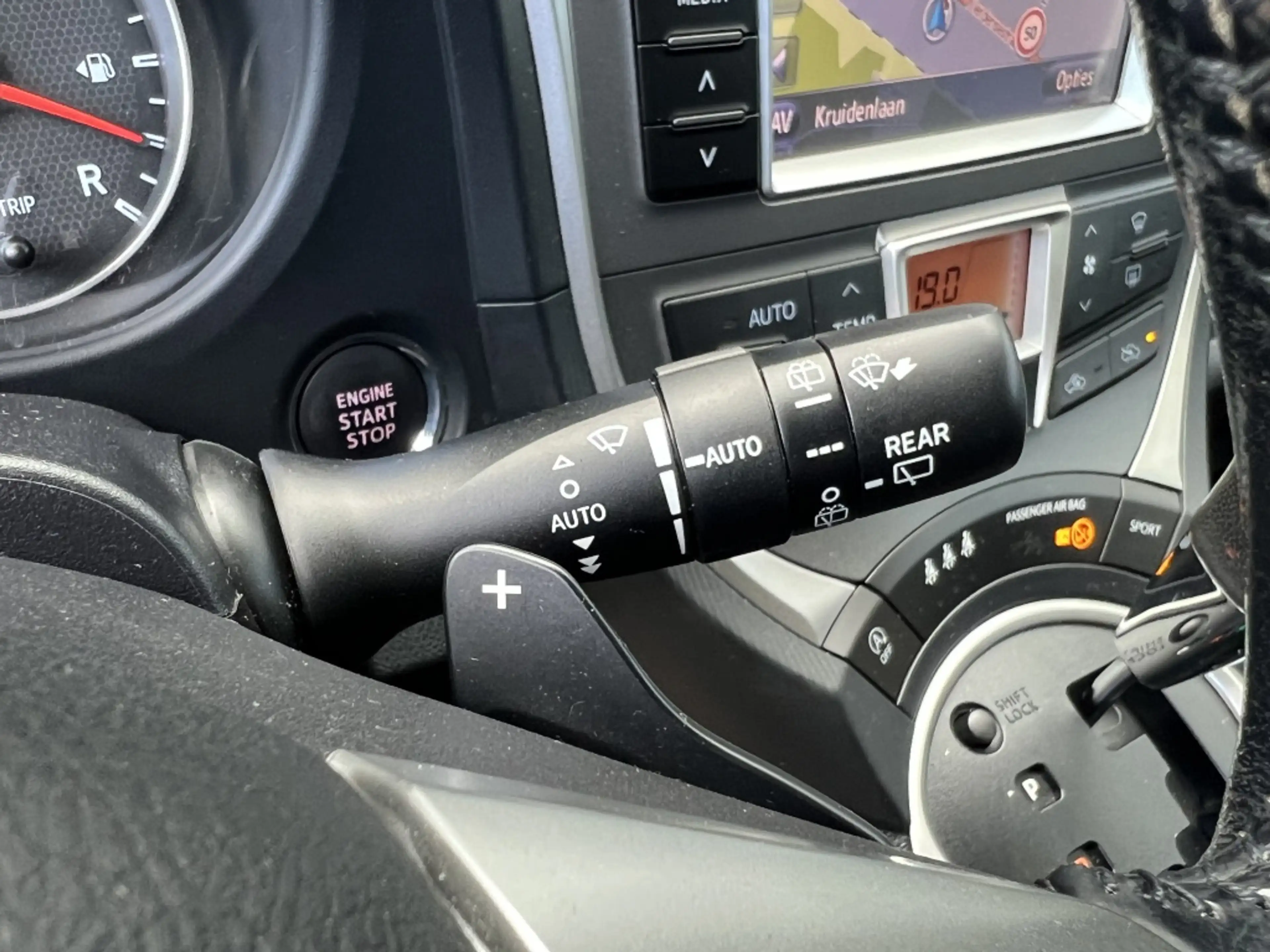 Toyota Verso-S 1.3 VVT-i Dynamic Automaat | NL auto | Navi | Keyl — photo 20