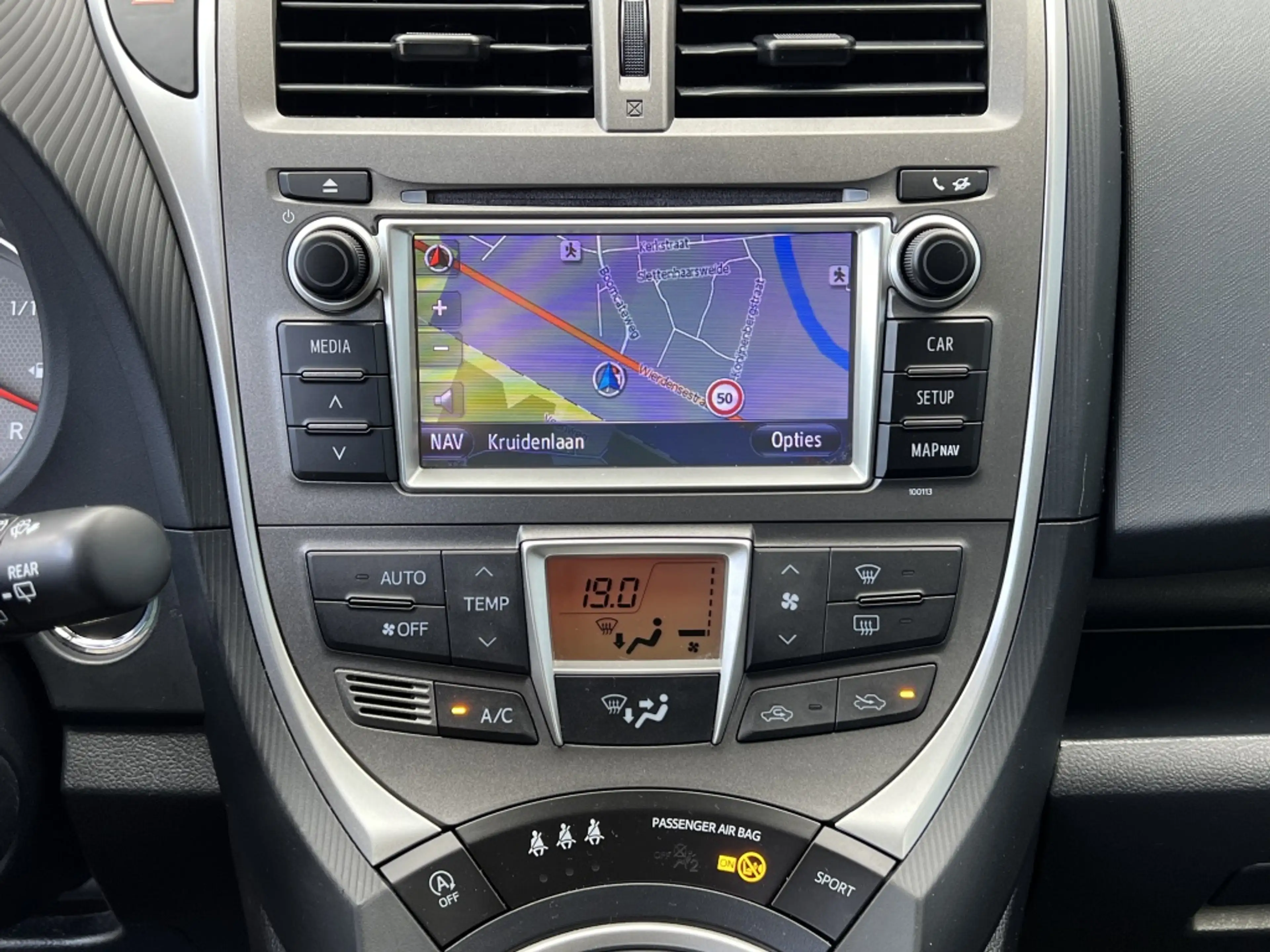 Toyota Verso-S 1.3 VVT-i Dynamic Automaat | NL auto | Navi | Keyl — photo 23