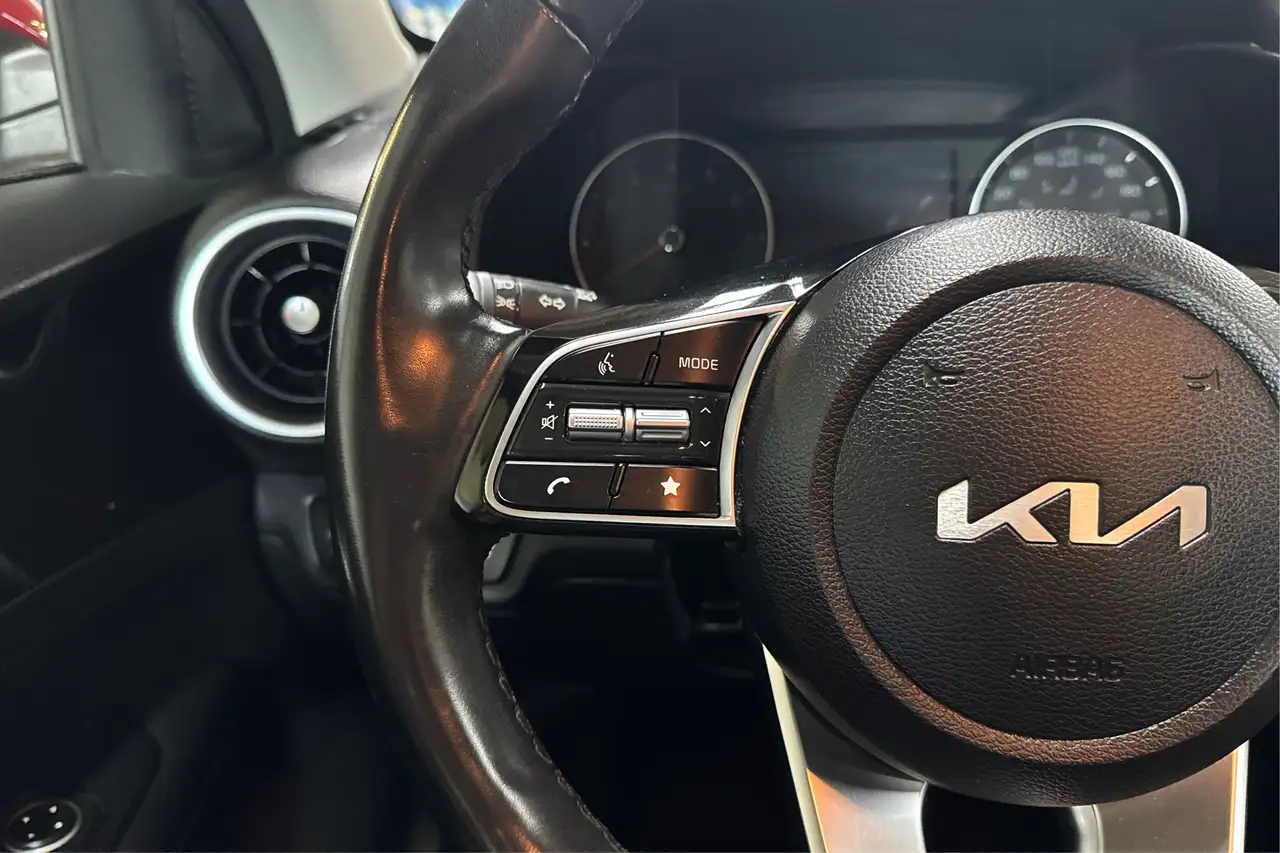 Kia Forte снимка Kia Forte