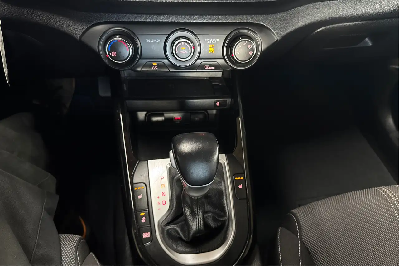 Kia Forte снимка Kia Forte
