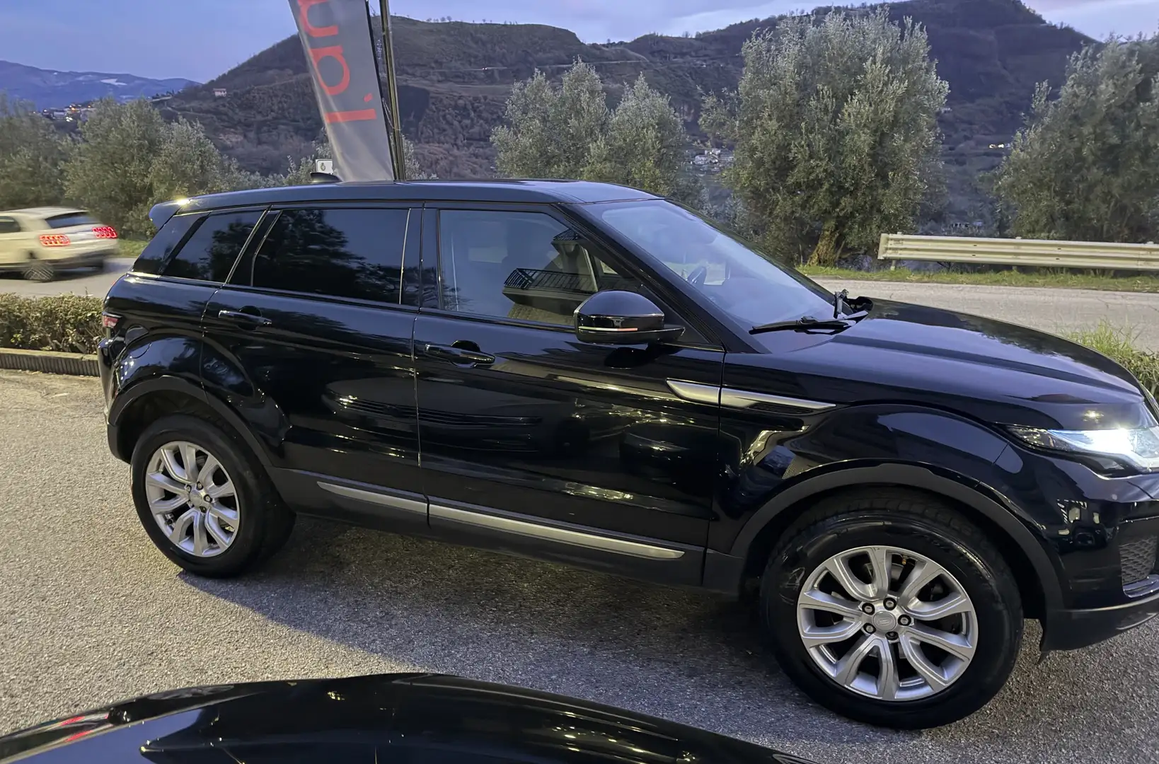 Land Rover Range Rover Evoque Range Rover Evoque 2.0 td4 SE 150cv auto Bleu - 2