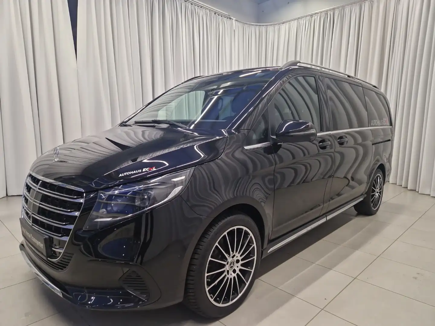 Mercedes-Benz V 300 d 4MATIC EXCLUSIVE Lang Winterp. AHK SpurW Schwarz - 2