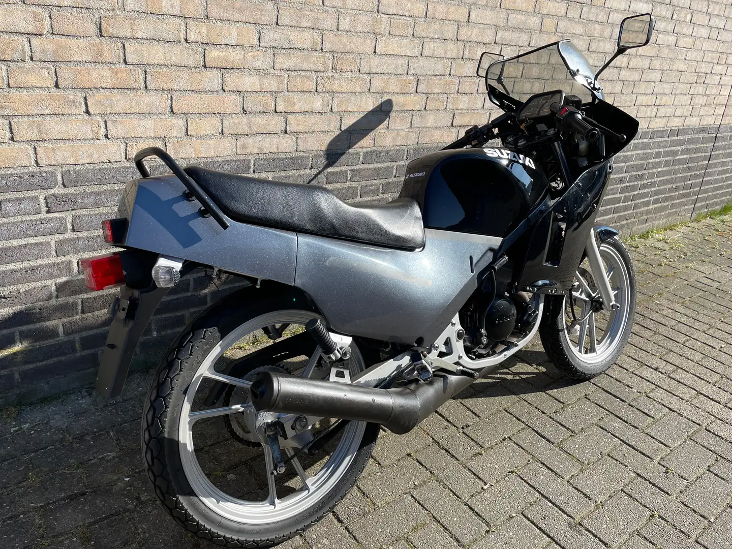 Suzuki RG 80 - 2