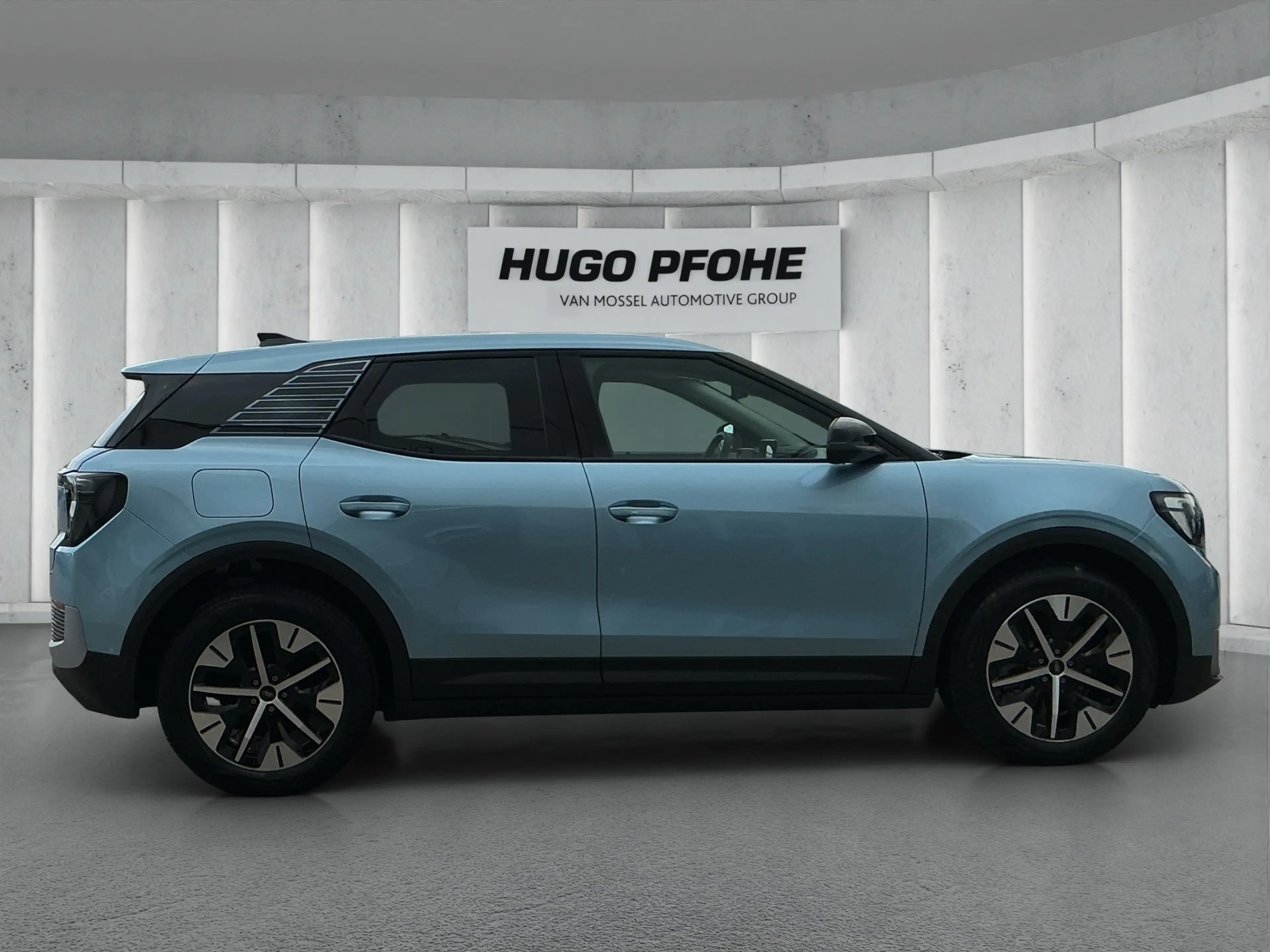 Ford Explorer Select Extended Range 79kWh RWD Sports Utility Veh — photo 6