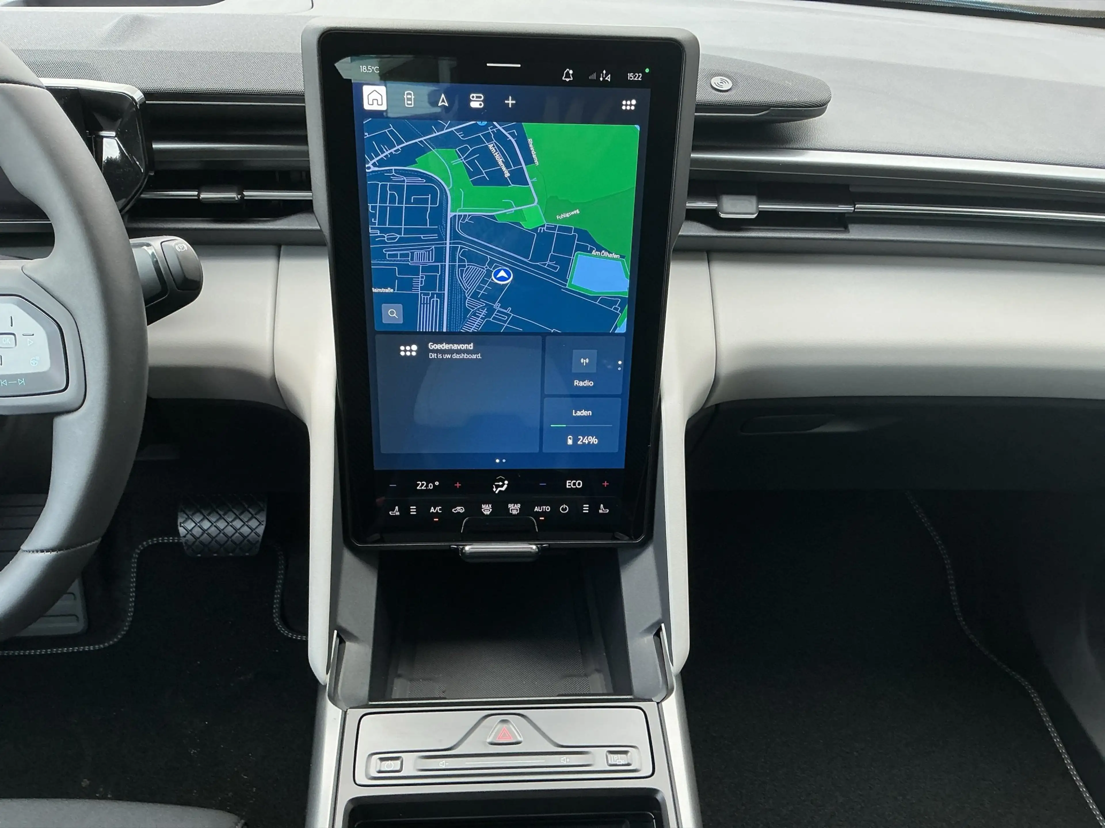 Ford Explorer Select Extended Range 79kWh RWD Sports Utility Veh — photo 13