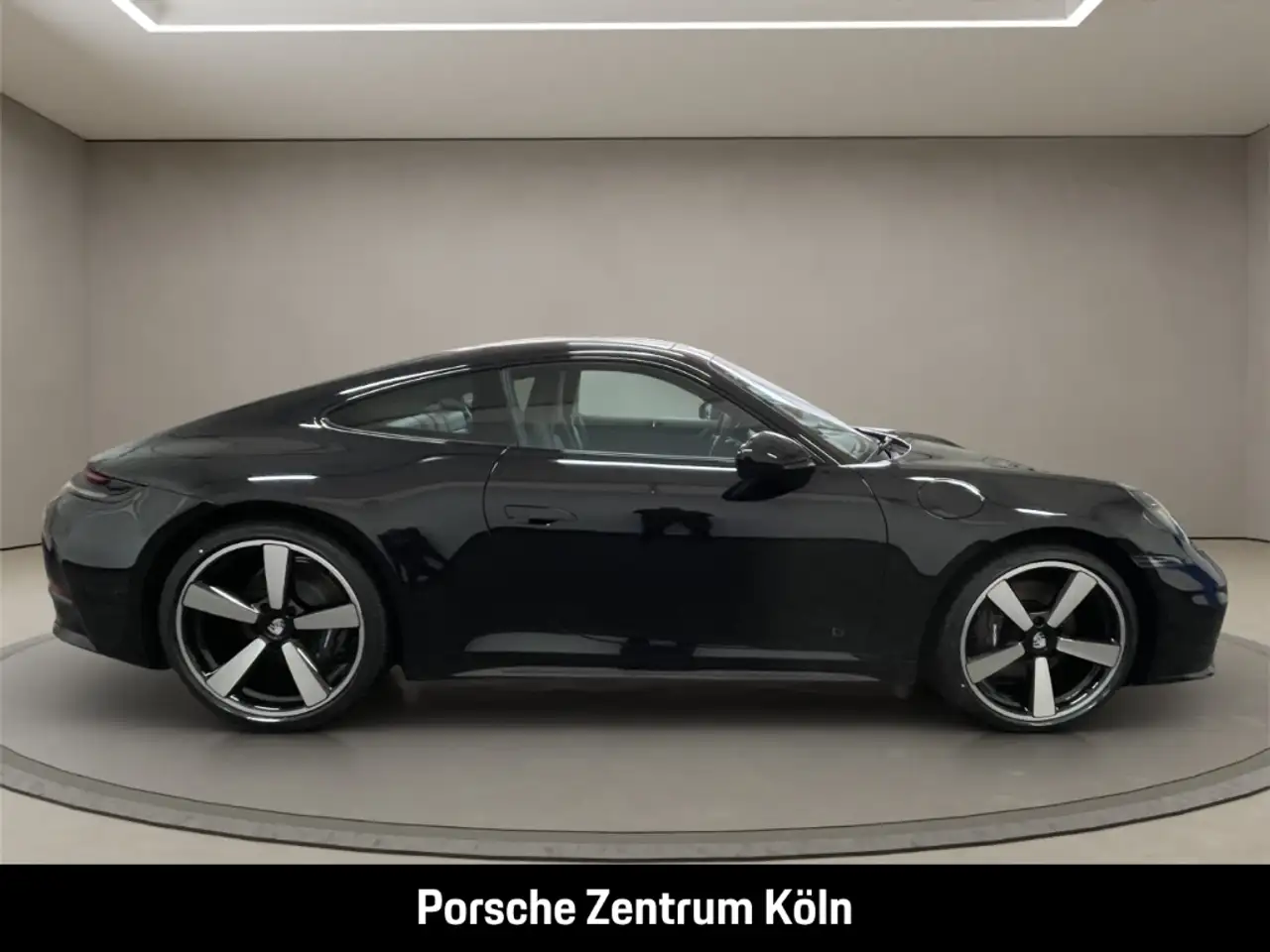 Porsche 992 911 Carrera InnoDrive Sportabgas BOSE 21Zoll 6