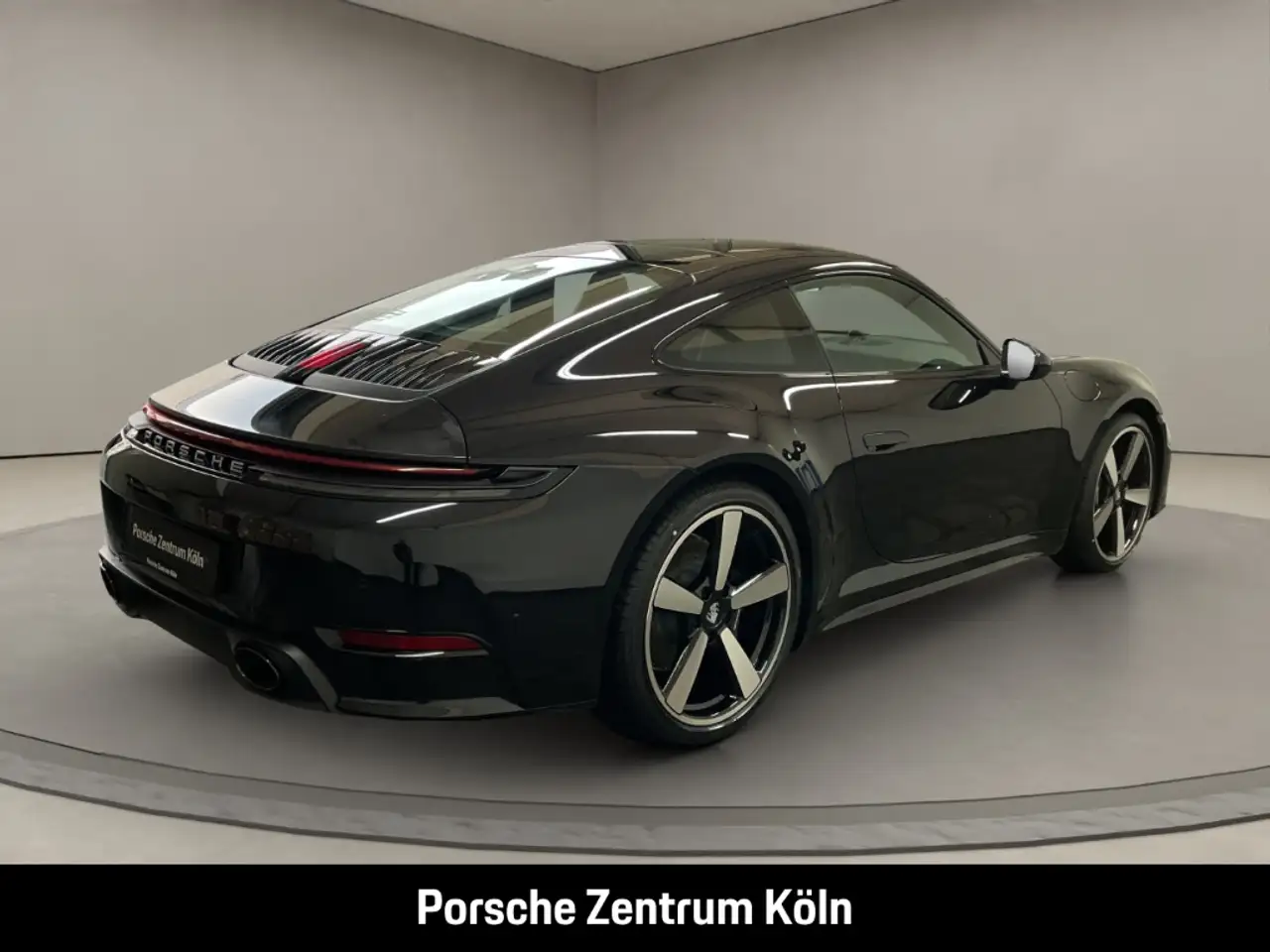 Porsche 992 911 Carrera InnoDrive Sportabgas BOSE 21Zoll 5