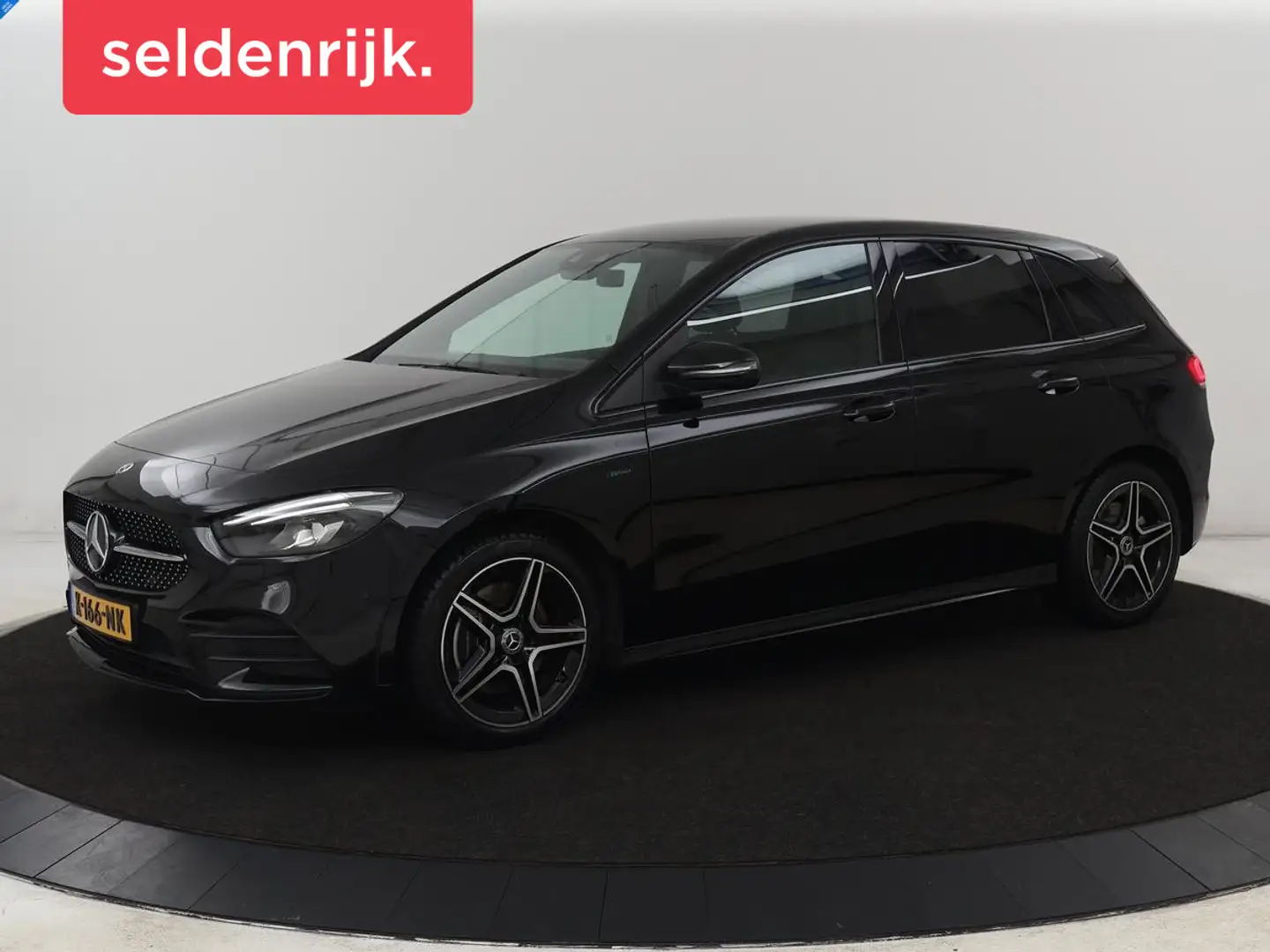 Mercedes-Benz B 250 250e AMG | Trekhaak | Carplay | Stoelverwarming | Noir - 1