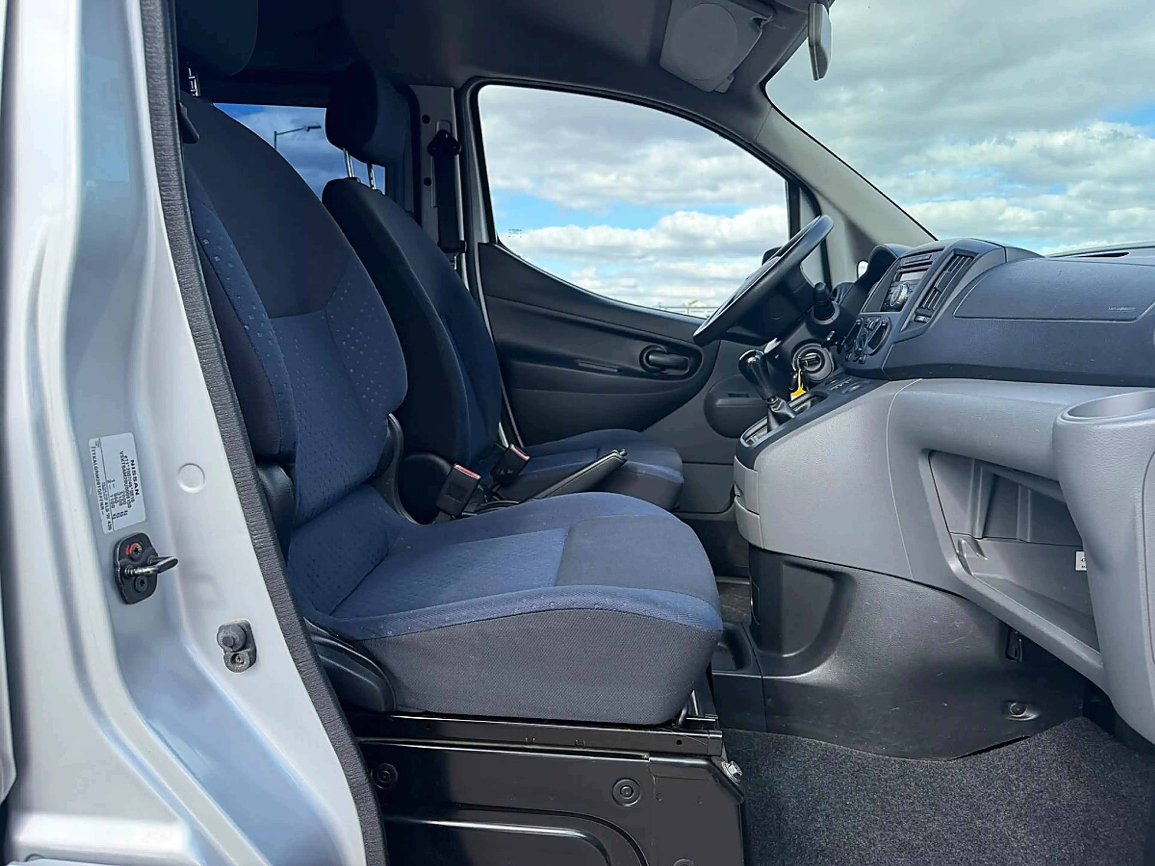 Nissan NV200 Kombi 1,5 dCi 90 Comfort DPF*7Sitze*Klima*AHK* — photo 10
