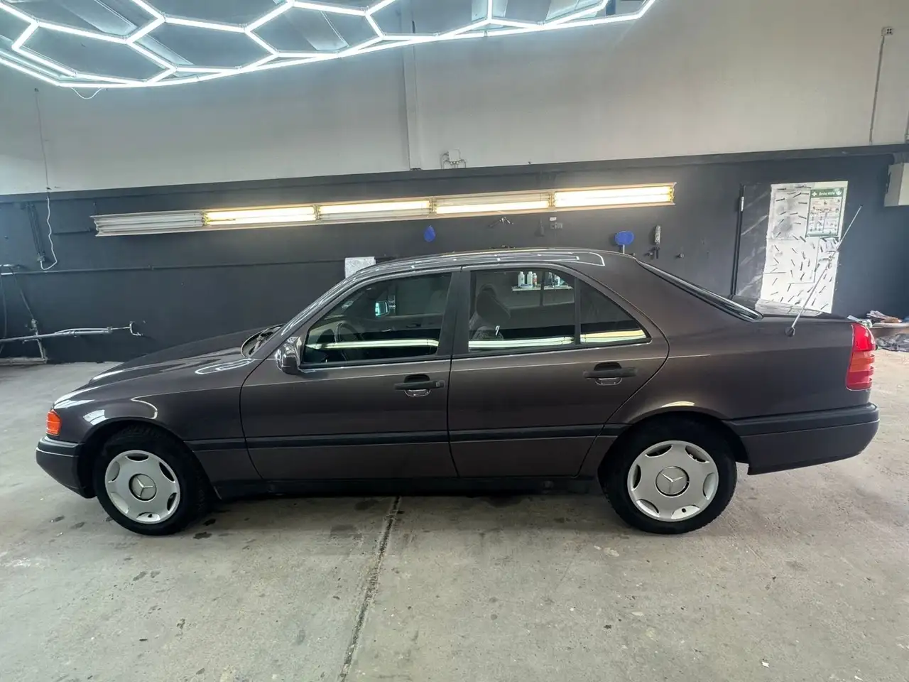 Mercedes-Benz C 180 /TÜV+H.KENNZEICHEN.NEU, foto 8