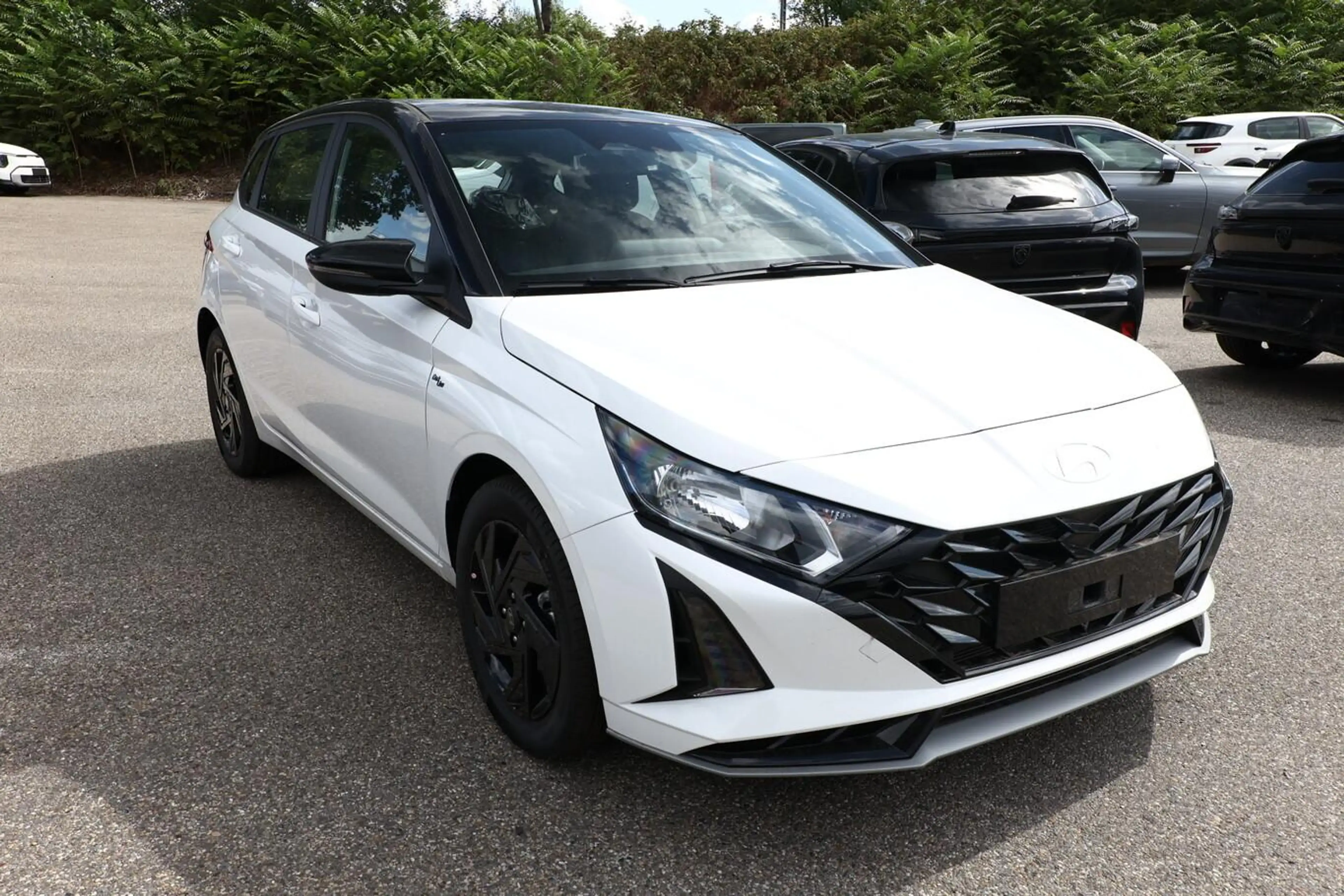 Hyundai i20 Blackline Blackl Nav CarPlay 16Z StyleP Temp Ka... — photo 2