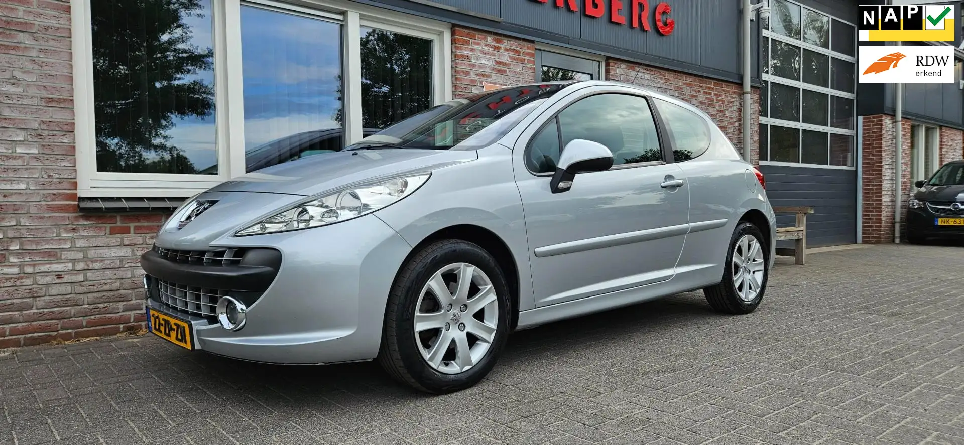 Peugeot 207 1.6 VTi XS Pack Automaat! Airco! Cruise Control! N Сірий - 1