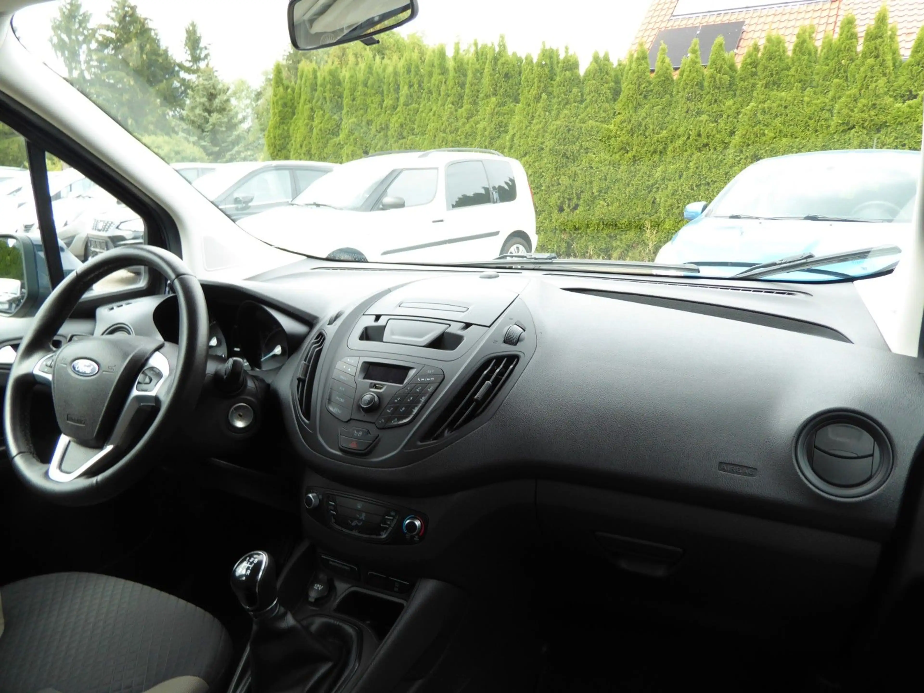 Ford Tourneo Courier Trend Klima/Zahnriemen+HU neu — photo 17