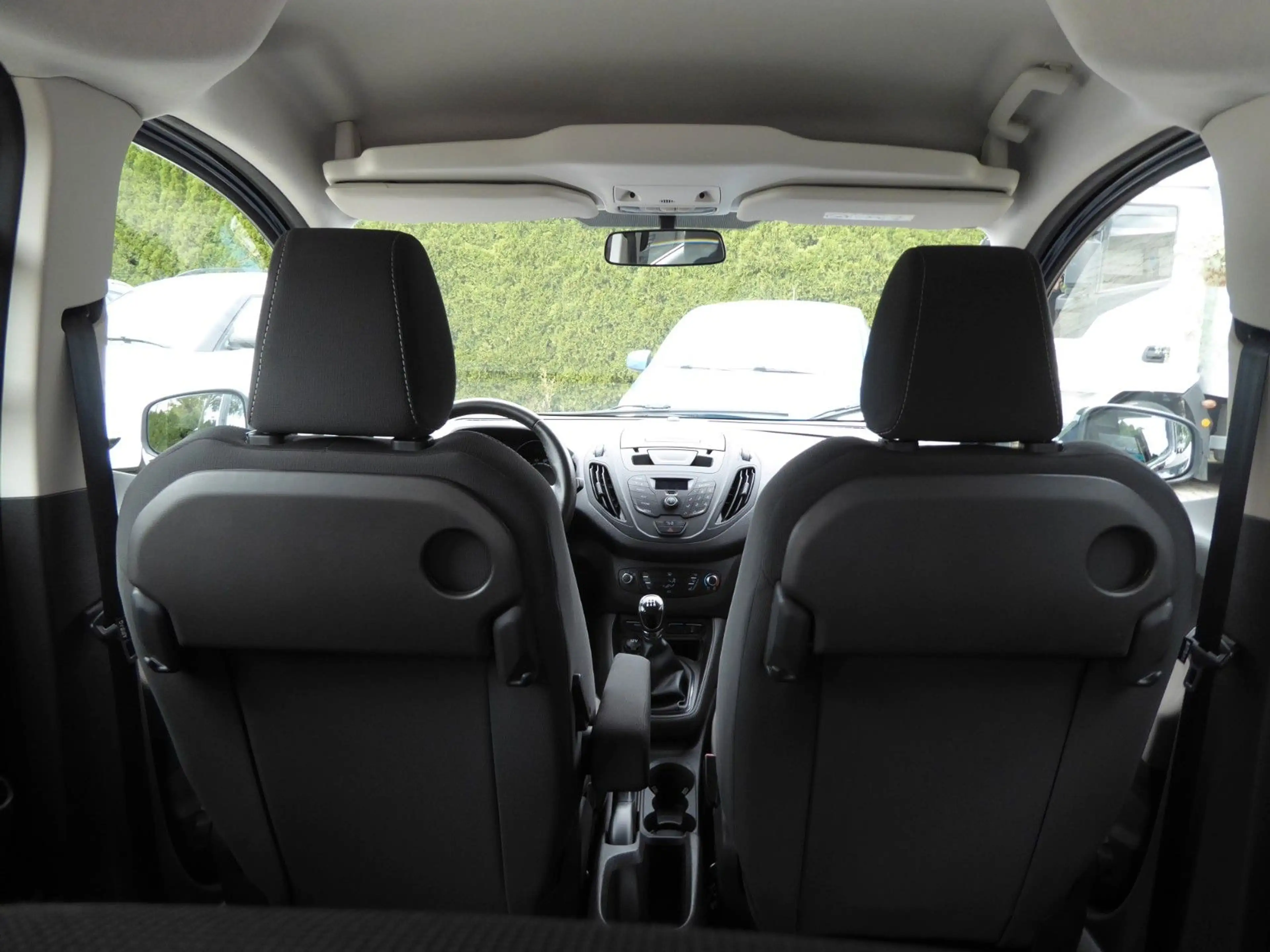 Ford Tourneo Courier Trend Klima/Zahnriemen+HU neu — photo 32