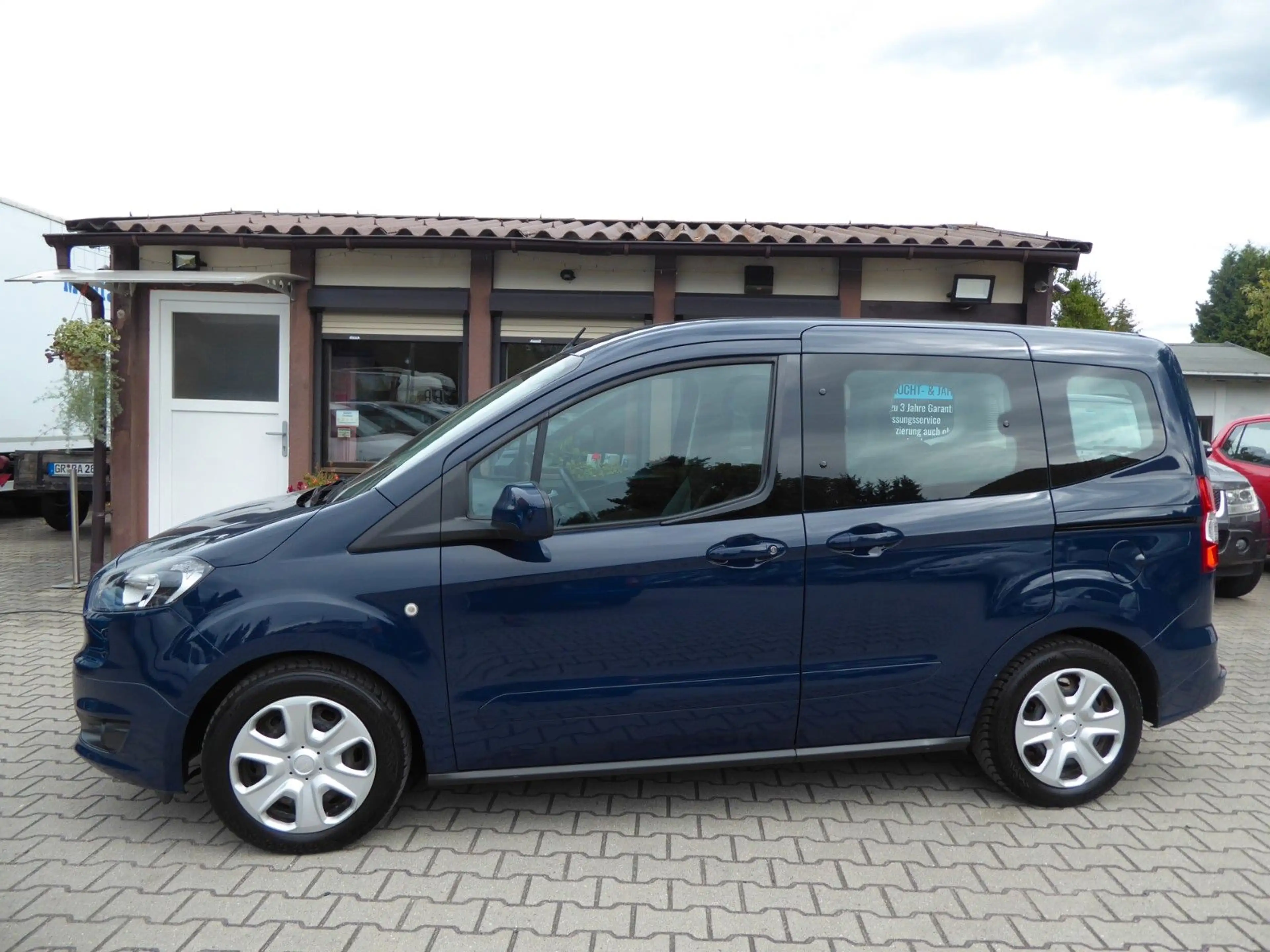 Ford Tourneo Courier Trend Klima/Zahnriemen+HU neu — photo 4