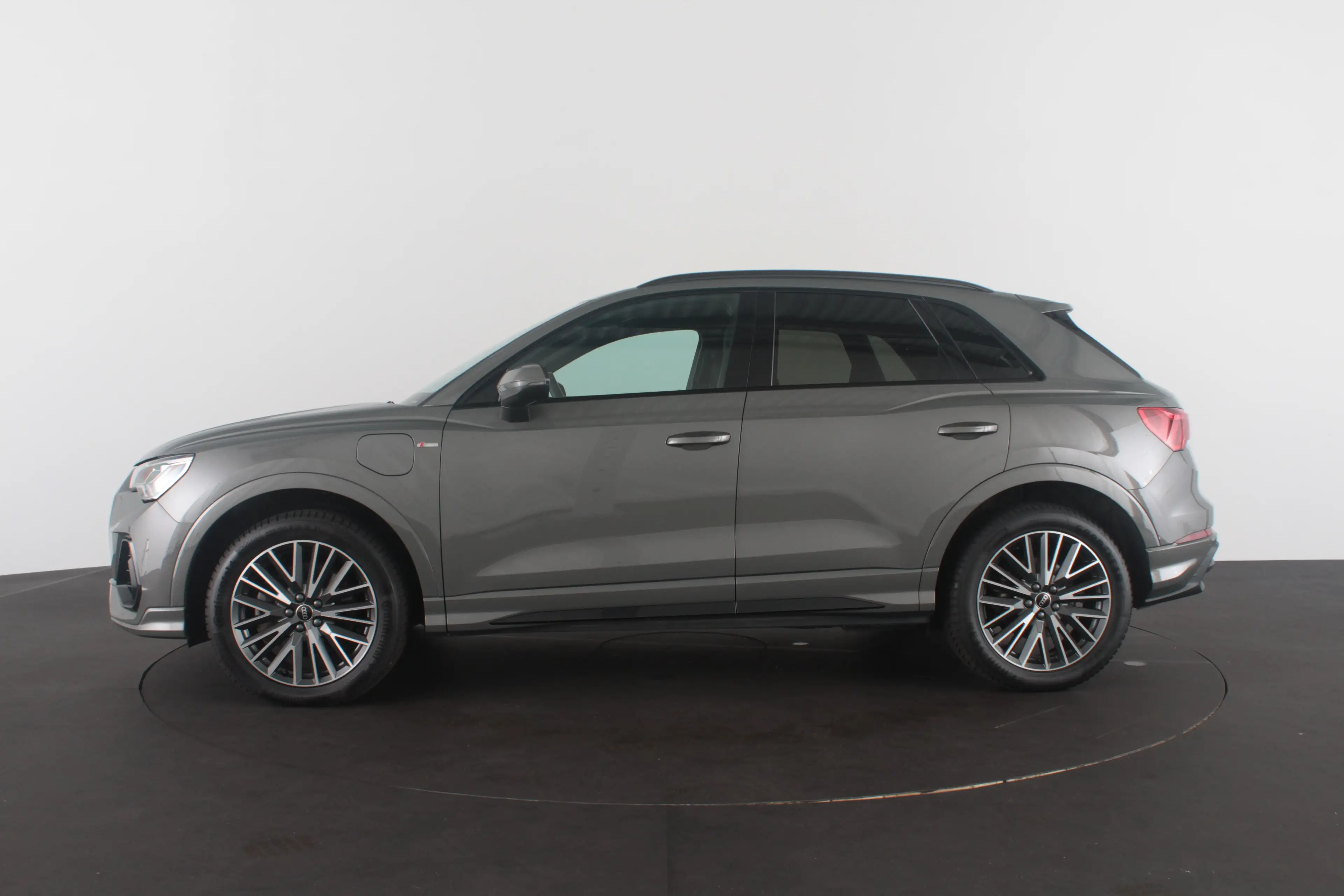 Audi Q3 45 TFSI e S edition Panodak | 245pk | Plug-in Hybr — photo 12