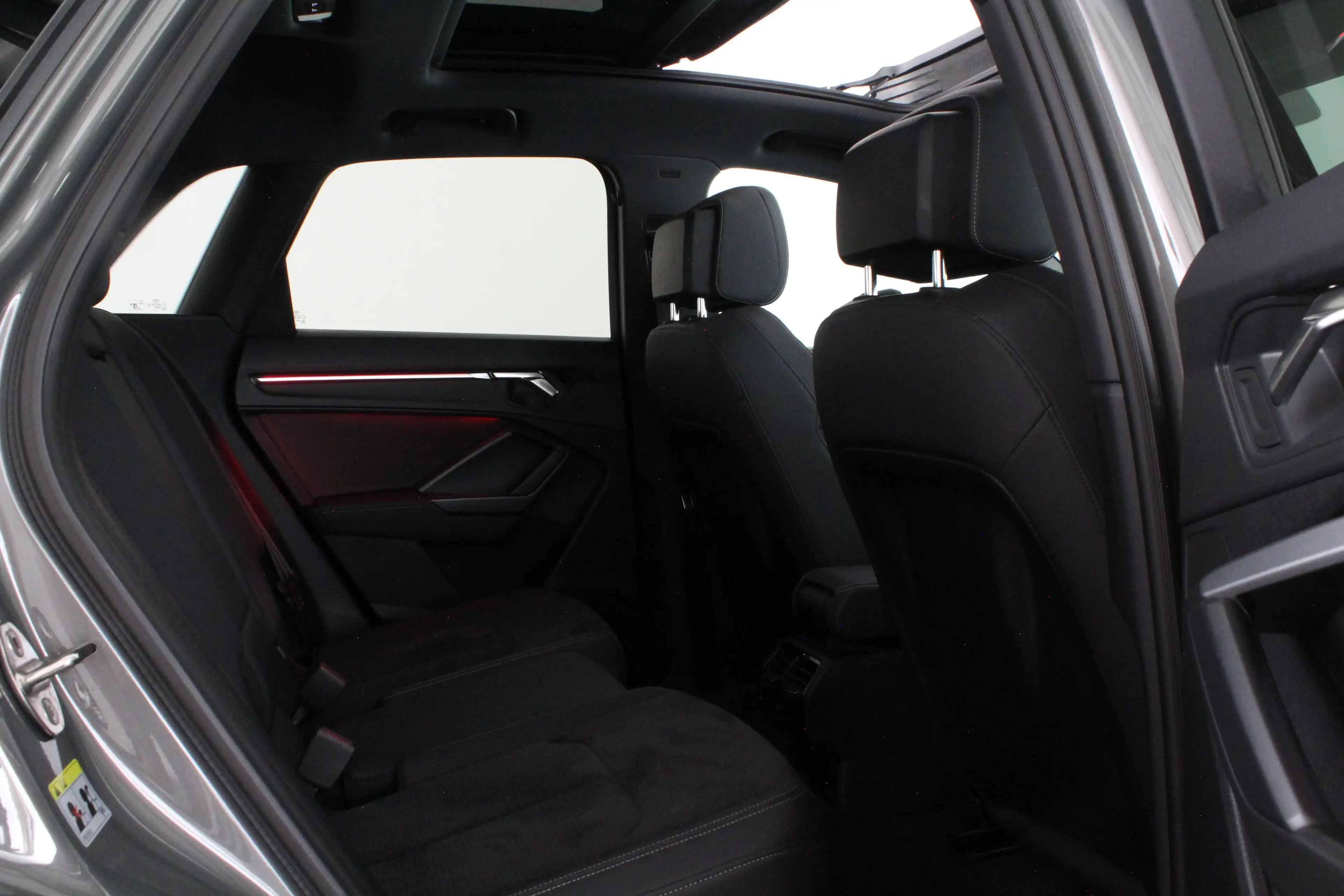 Audi Q3 45 TFSI e S edition Panodak | 245pk | Plug-in Hybr — photo 41