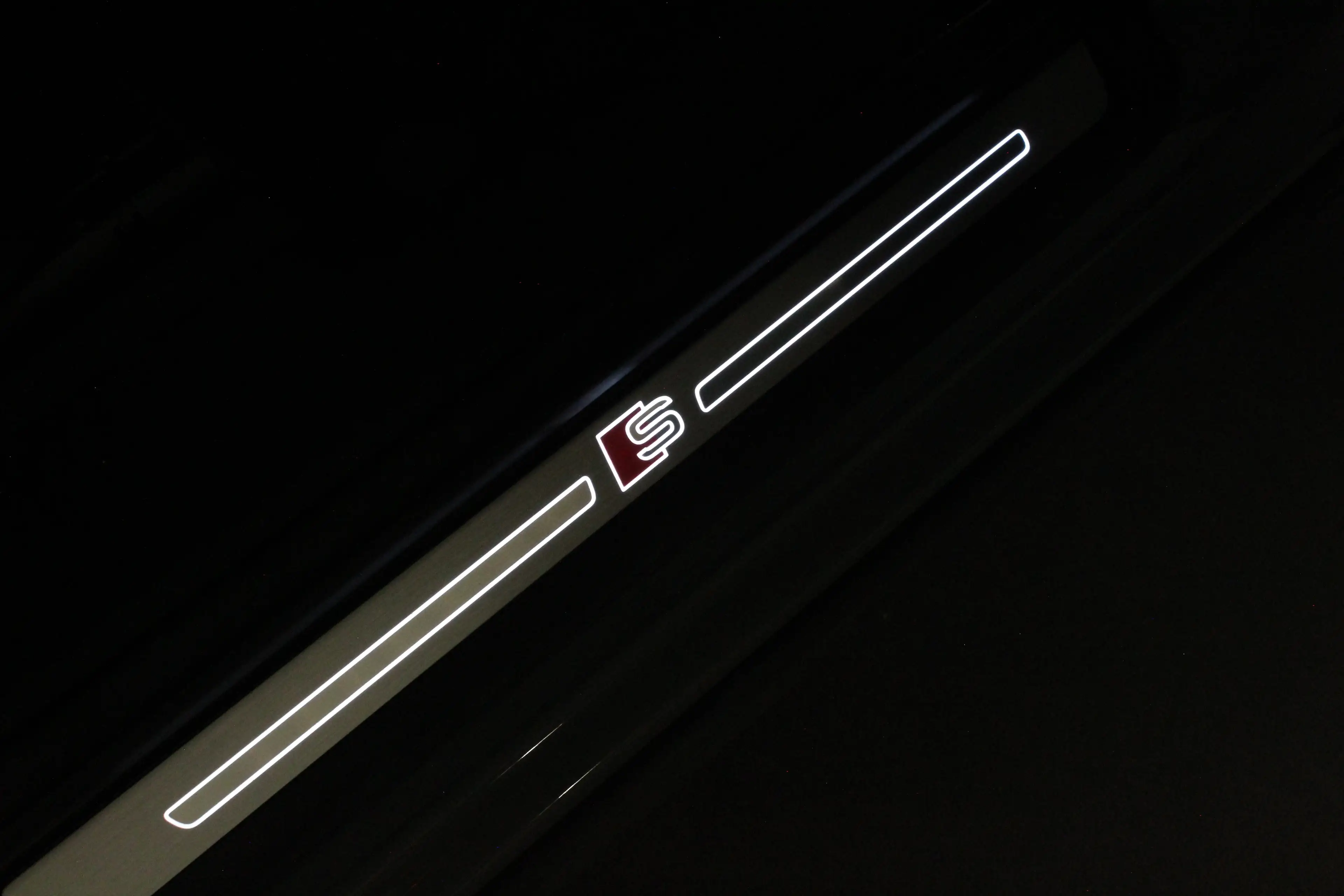 Audi Q3 45 TFSI e S edition Panodak | 245pk | Plug-in Hybr — photo 44
