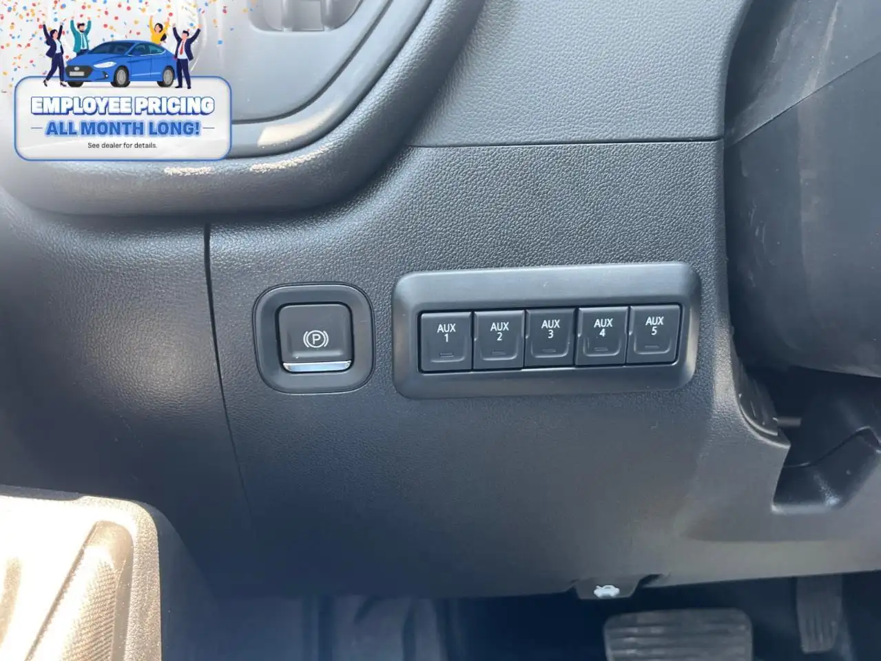 GMC Sierra 3500HD снимка GMC Sierra 3500HD