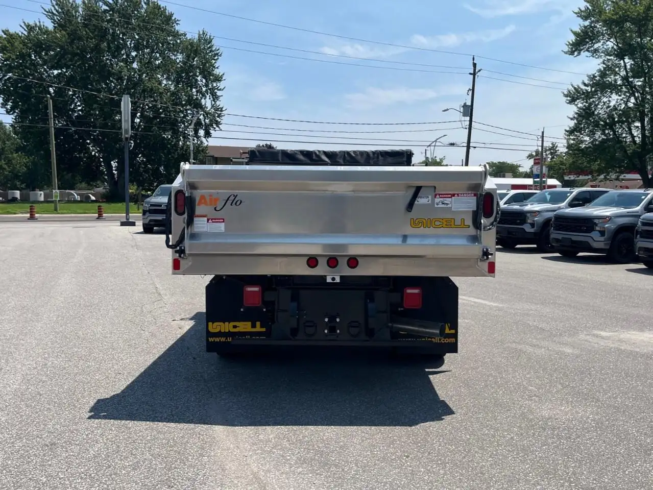 GMC Sierra 3500HD photo GMC Sierra 3500HD