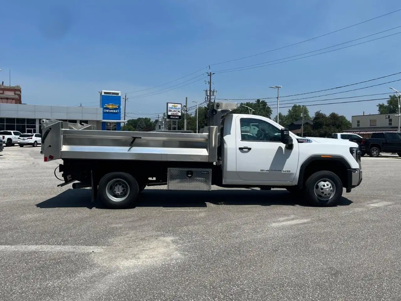 GMC Sierra 3500HD photo GMC Sierra 3500HD