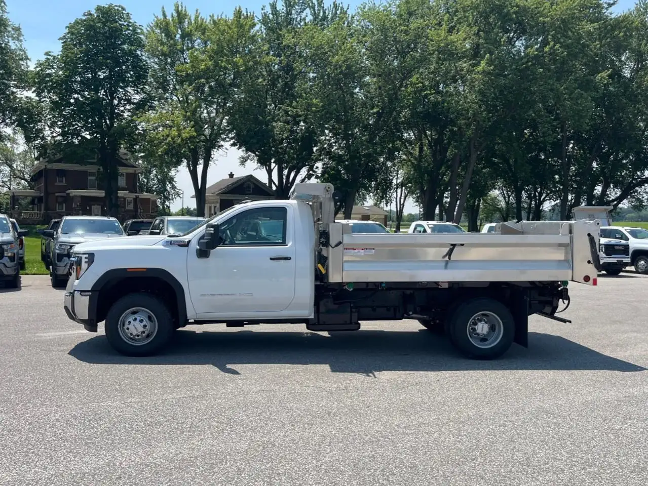 GMC Sierra 3500HD photo GMC Sierra 3500HD