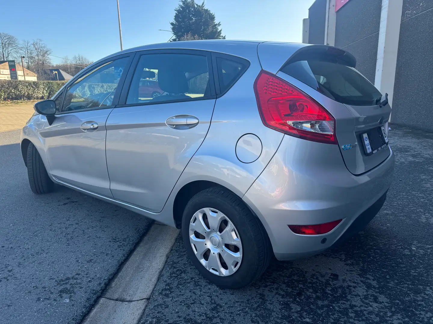Ford Fiesta Fiesta 1.6 TDCi Econetic DPF Argent - 2