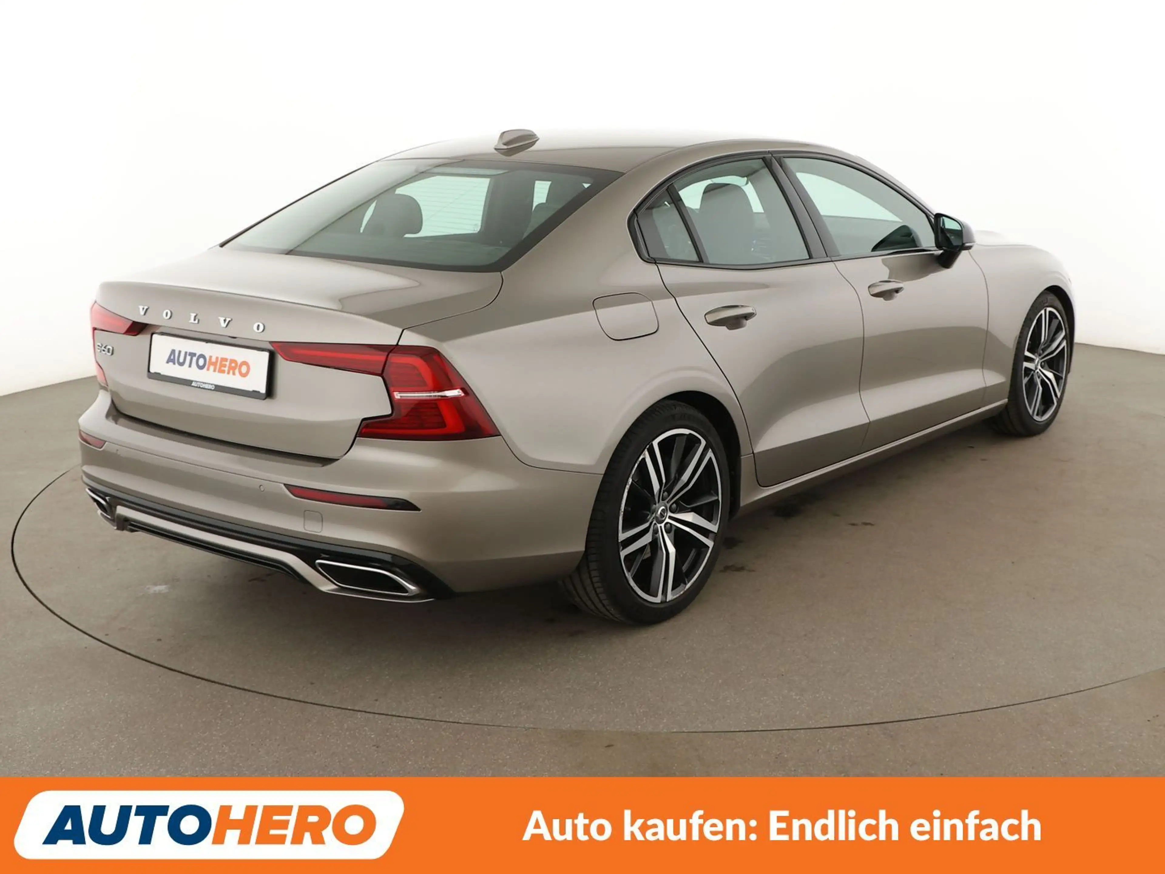 Volvo S60 2.0 T4 R-Design Aut.*NAVI*TEMPO*CAM*PDC*SHZ* — photo 6