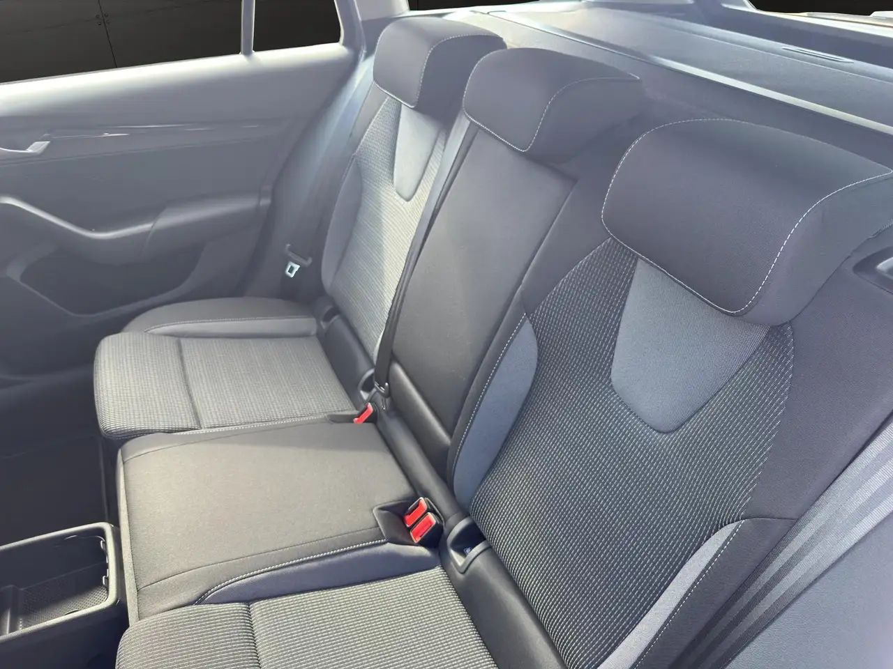 Skoda Octavia Selection 2.0 TDI DSG AHK RFK ACC APP LED, миниатюра 11