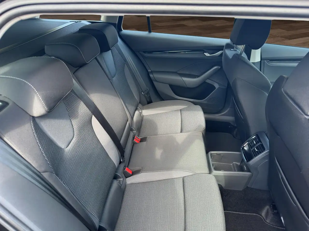 Skoda Octavia Selection 2.0 TDI DSG AHK RFK ACC APP LED, миниатюра 13